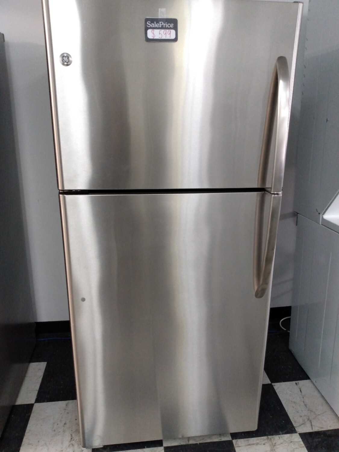 GE Refrigerator