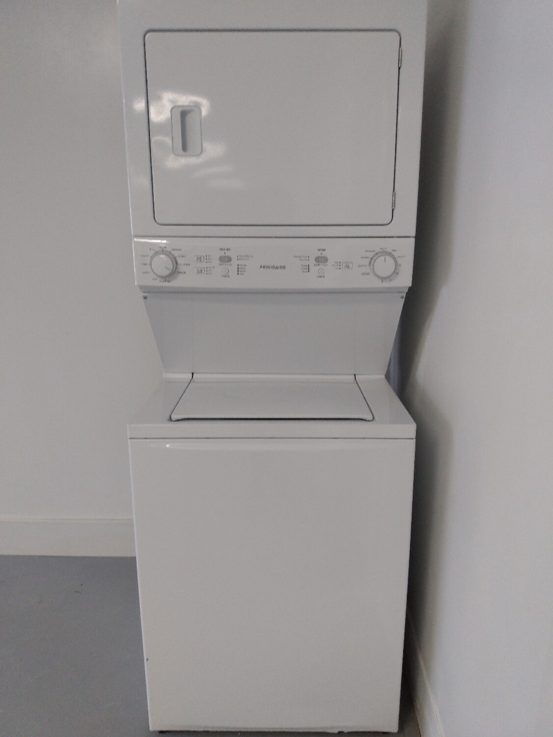 Frigidaire Laundry Center