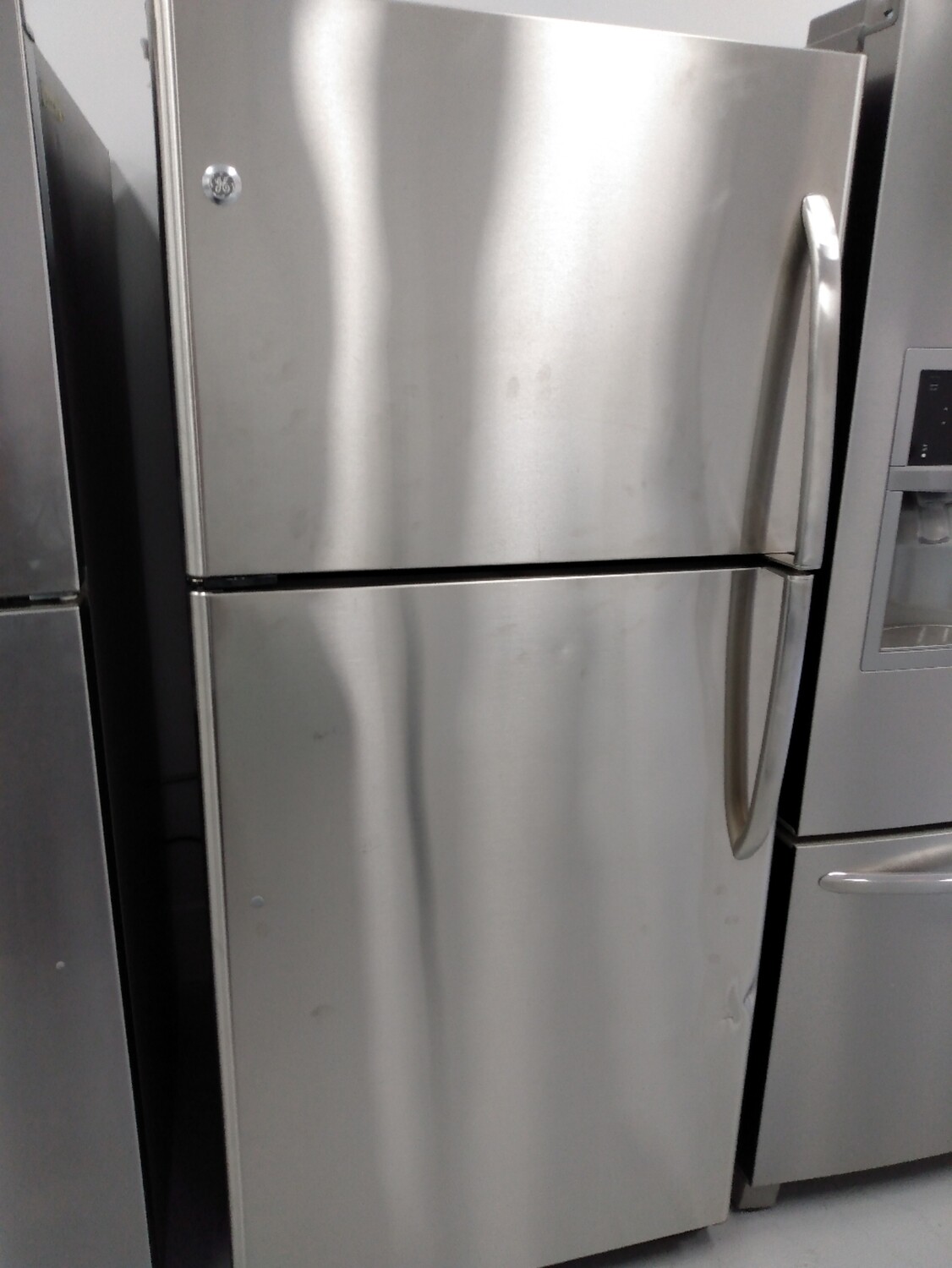 GE Refrigerator