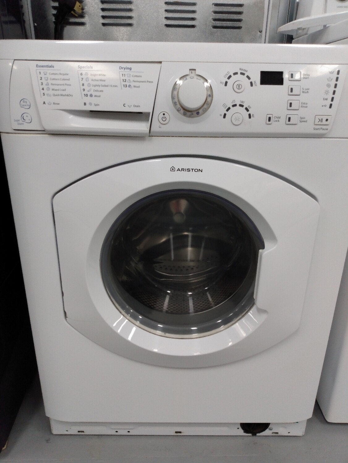 Ariston washer/dryer combo