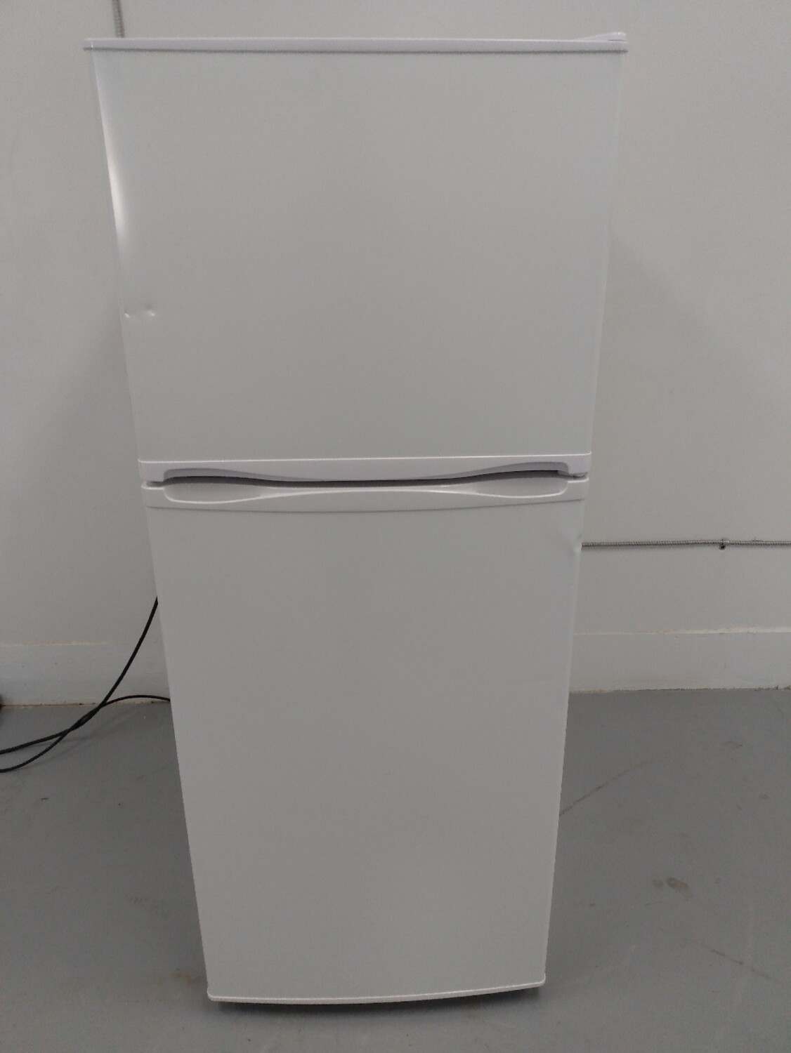 Danby Apartment size Refrigerator 24"