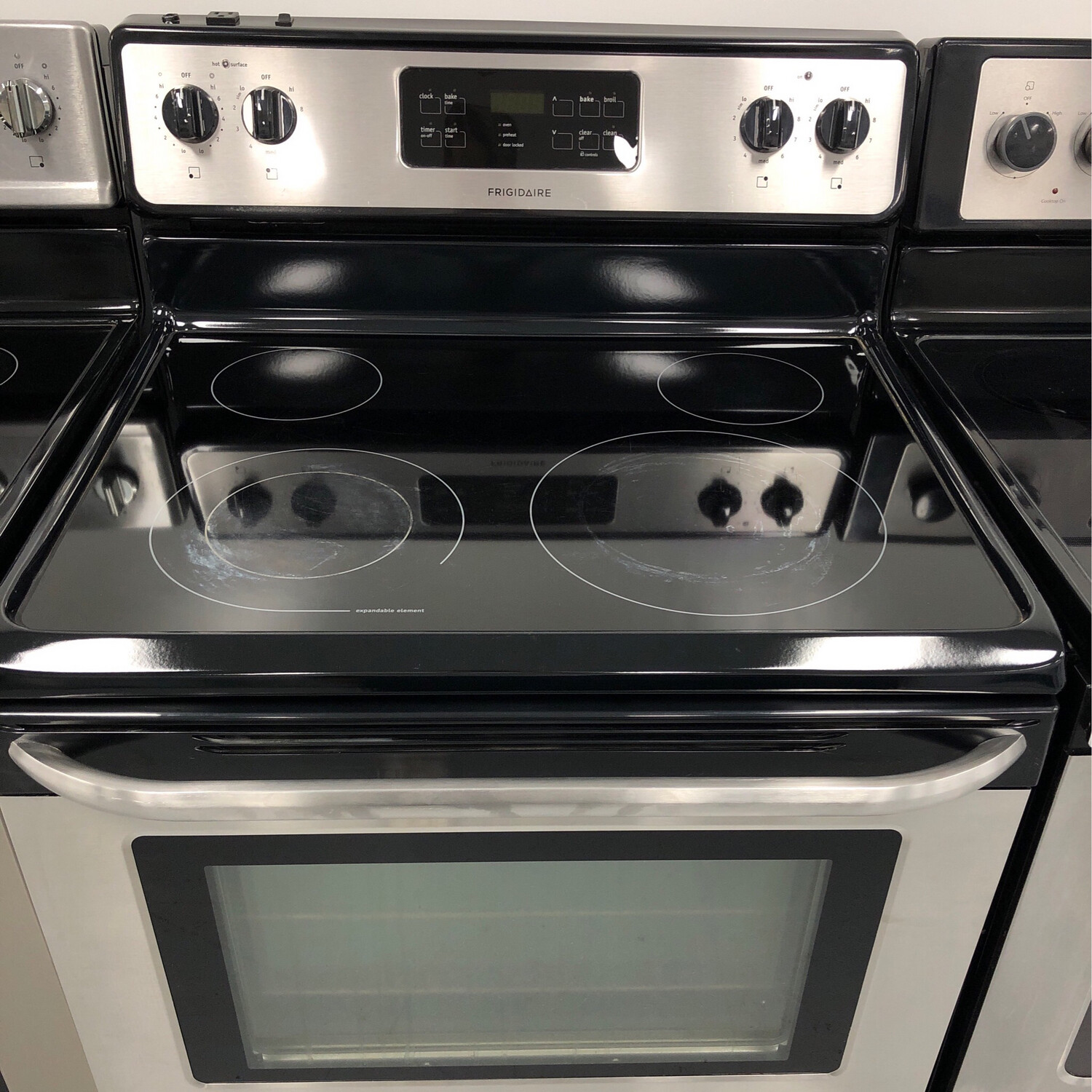 Frigidaire Stove