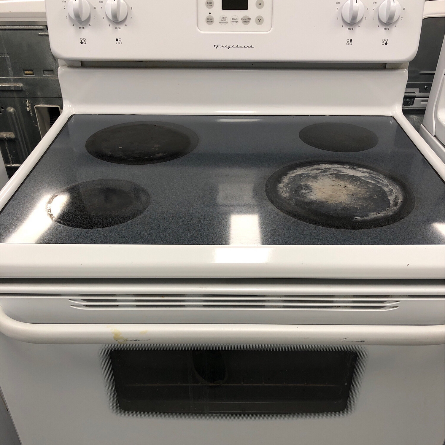 Frigidaire Glass-Top Range, 4.2 Cu.Ft