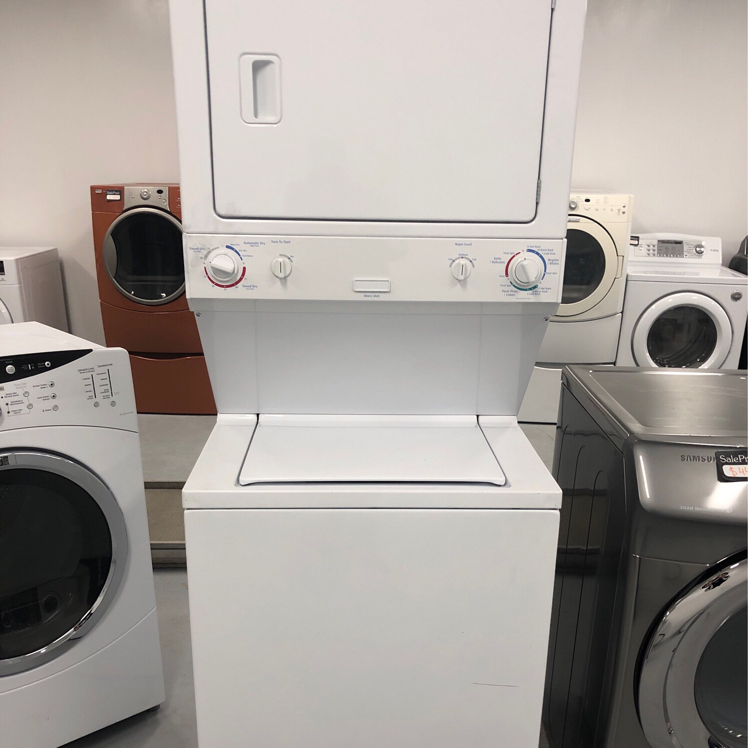 Frigidaire Laundry Centre