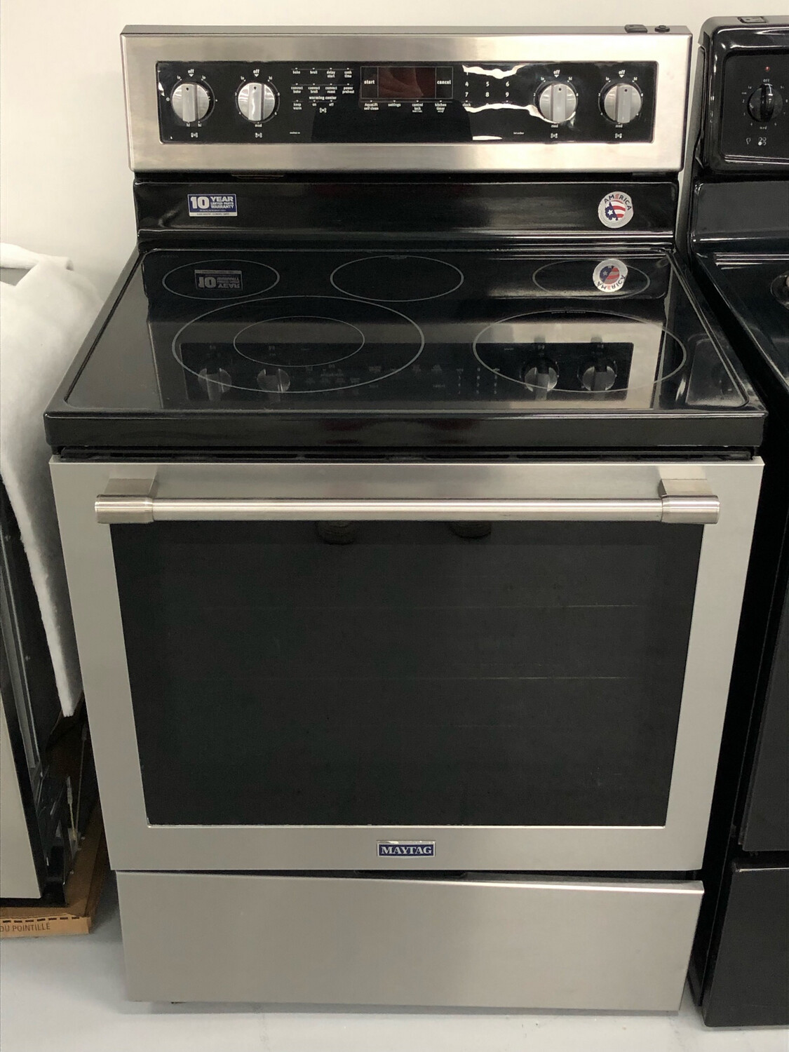 Maytag Self-Clean, Glass-Top Convection Range, 6.4 Cu.Ft
