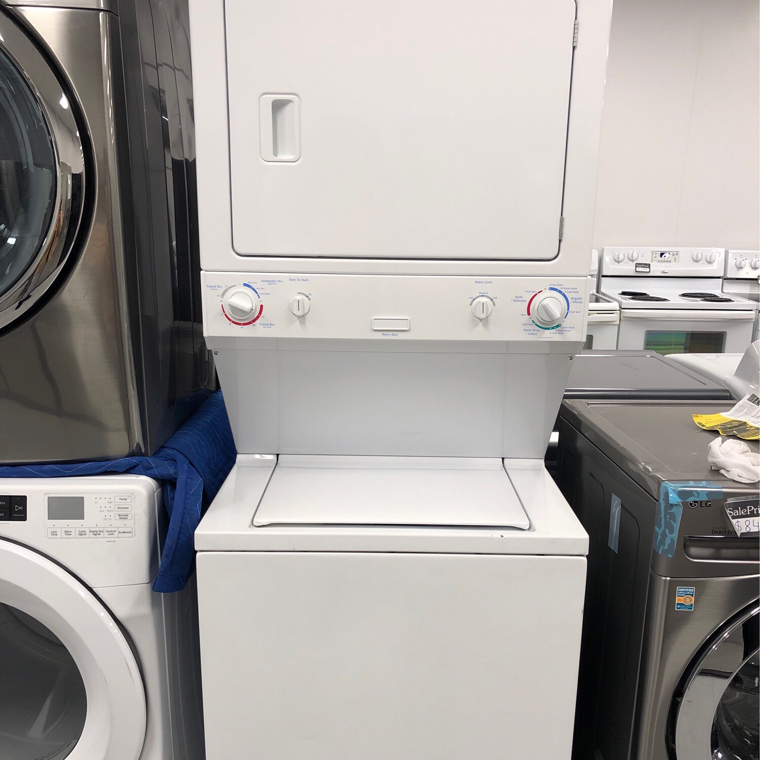 Frigidaire Laundry Centre