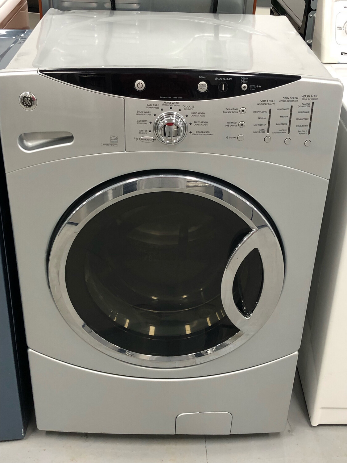 GE Front-Load 4.0 Cu.Ft Washer