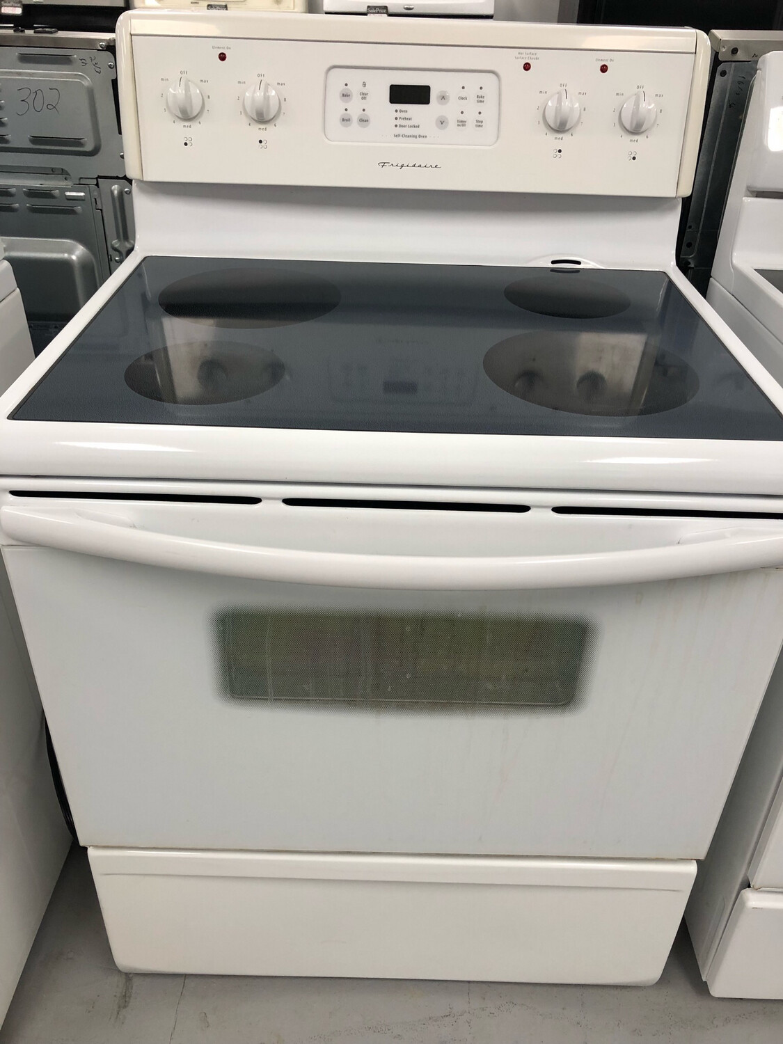 Frigidaire Freestanding Electric Range 5.4 Cu.Ft