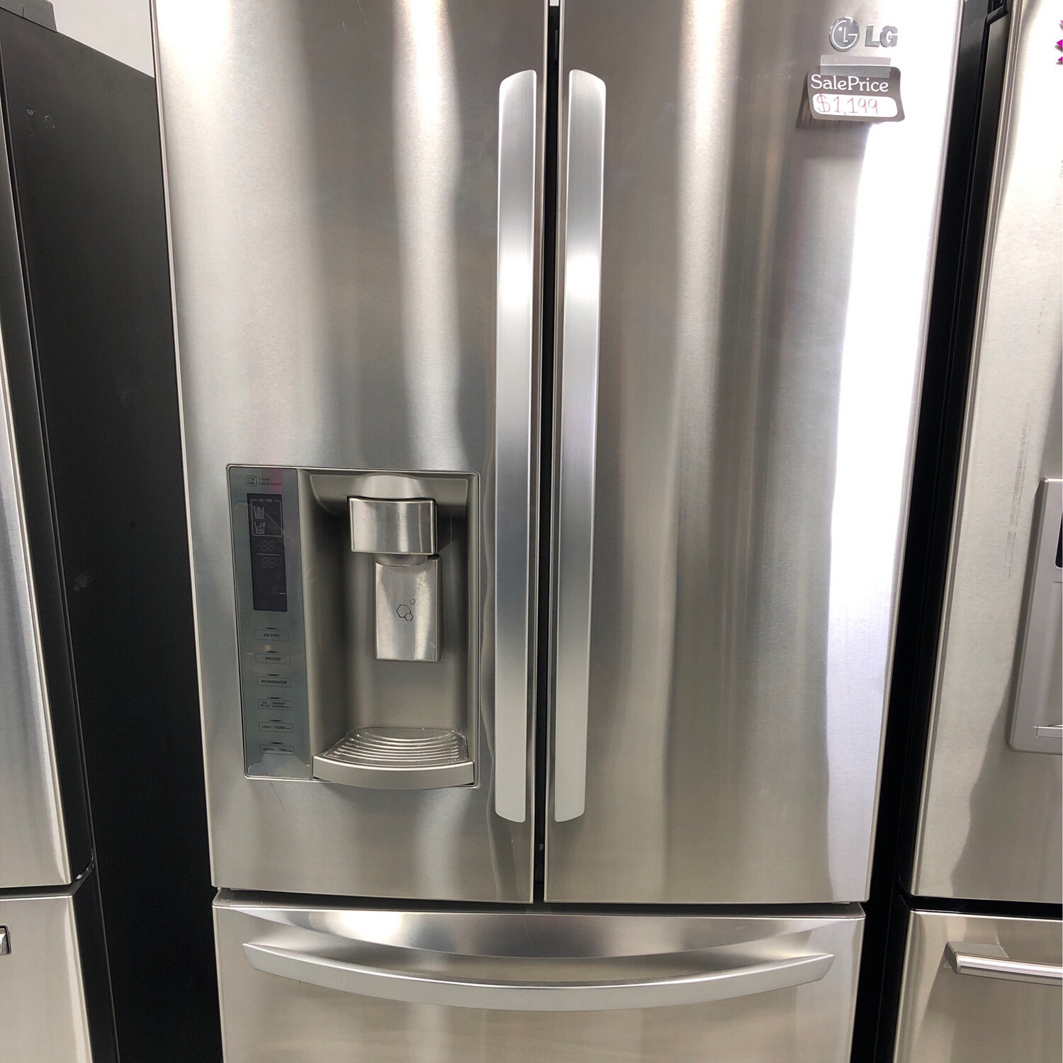 LG 33" French Door 24.7 Cu.Ft Refrigerator
