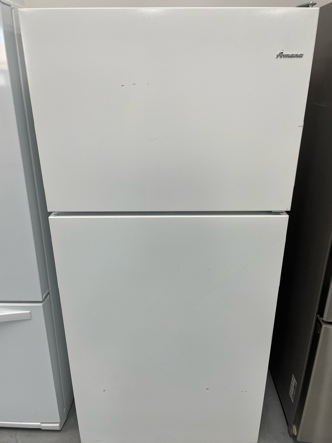 Amana 30" Top-Mount 18.2 Cu.Ft Refrigerator