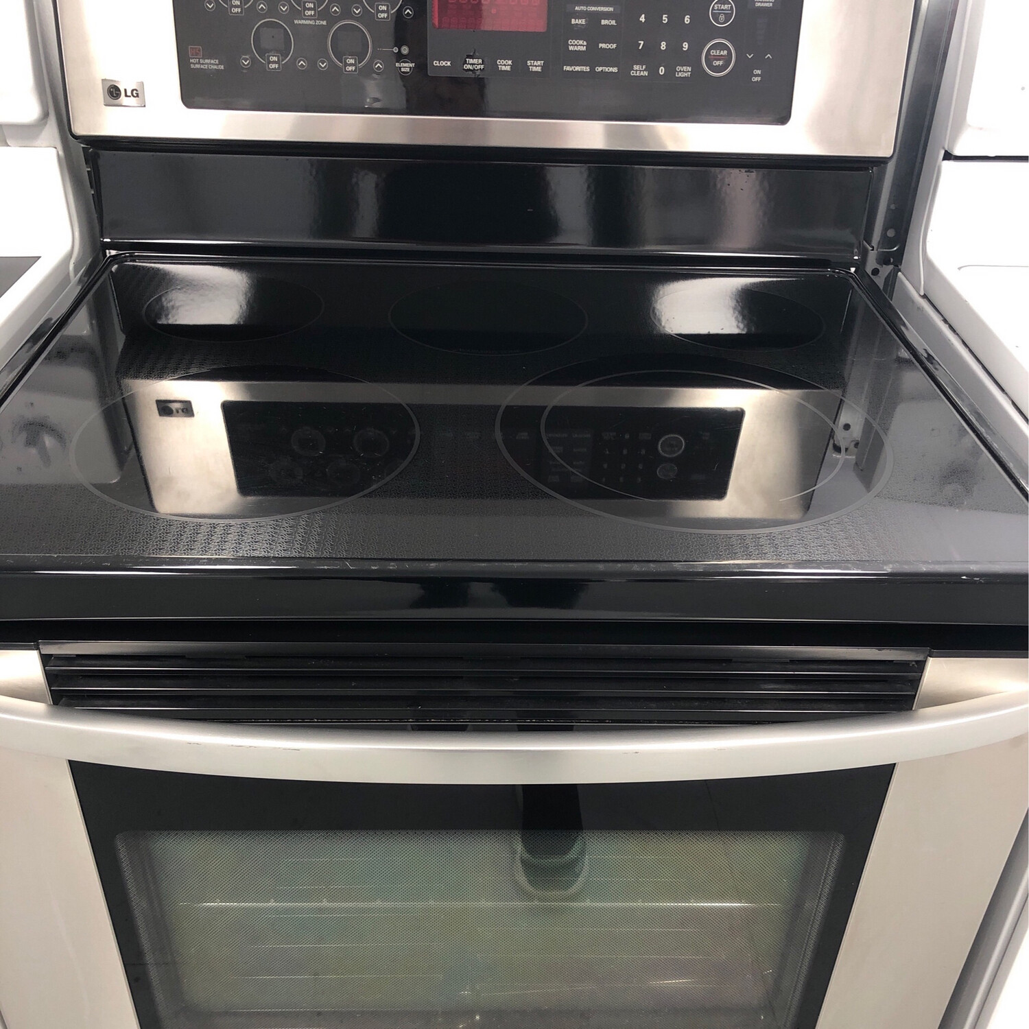 LG Freestanding Electric Range, 5.6 Cu.Ft (Glass-Top)