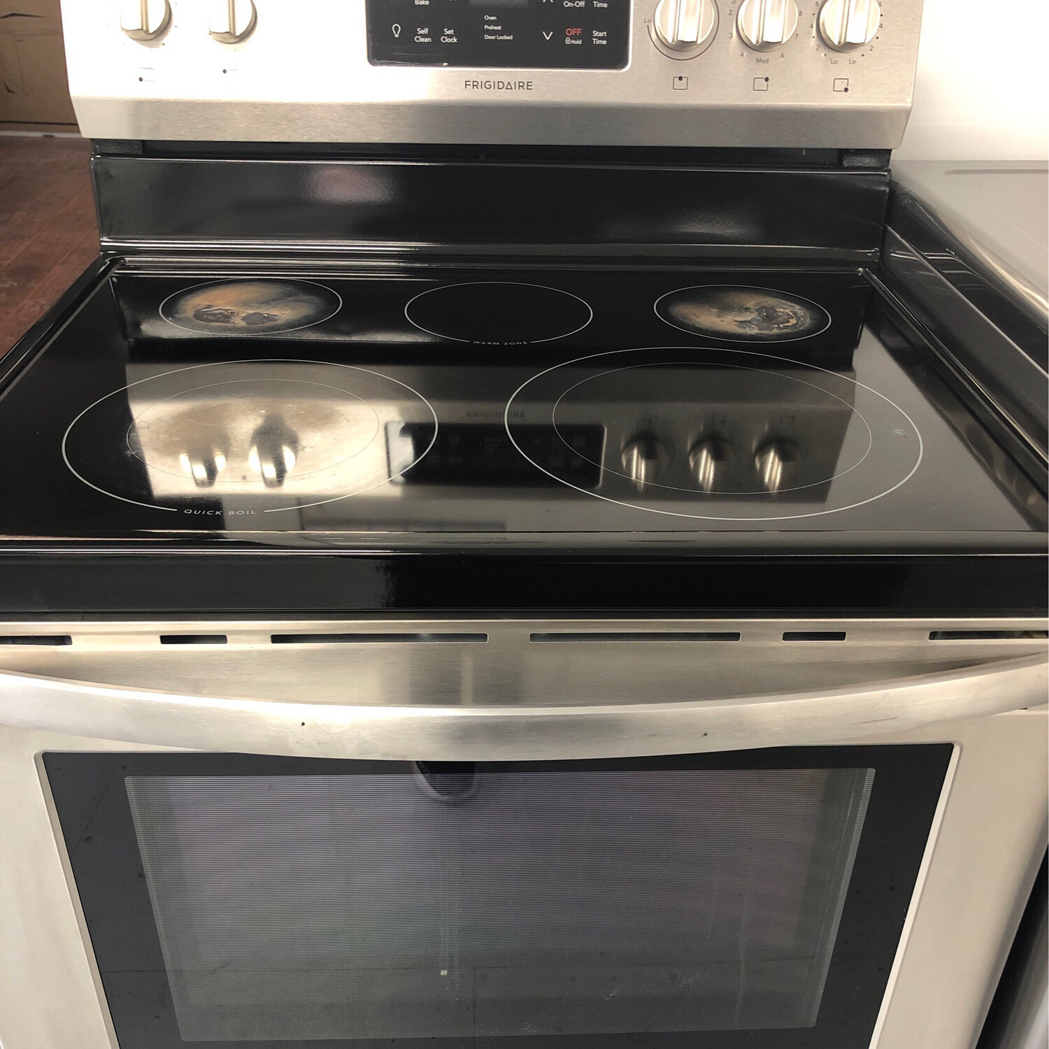 Frigidaire Freestanding Glass-Top Range, 5.3 Cu.Ft