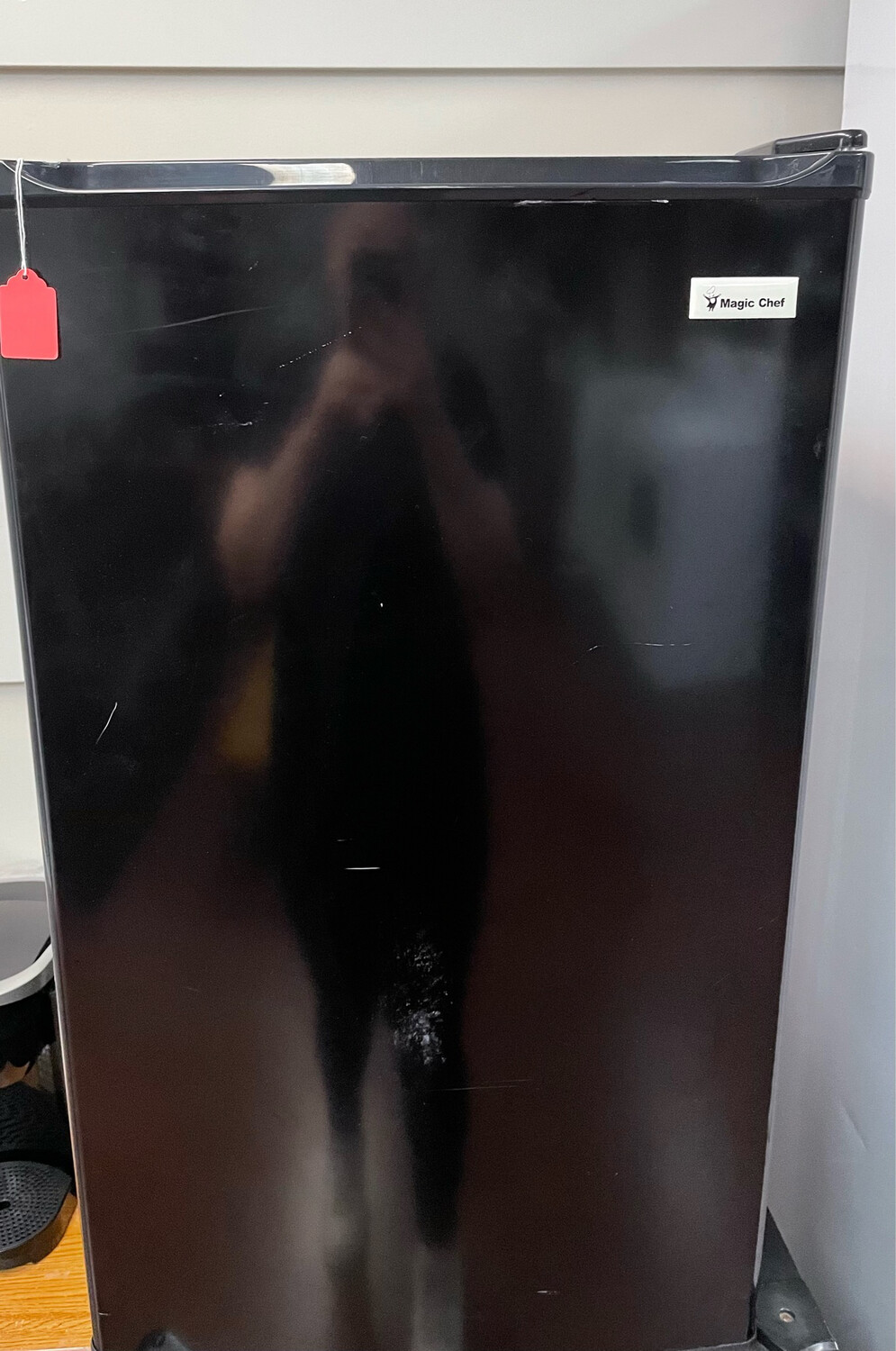 Magic Chef 3.5 Cu.Ft Mini Refrigerator