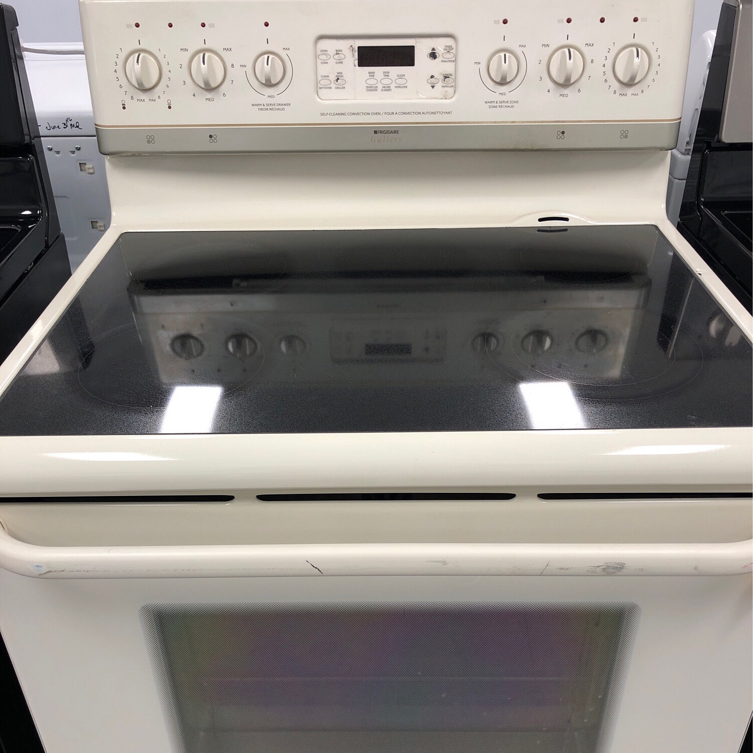 Frigidaire Gallery Glass-Top Stove