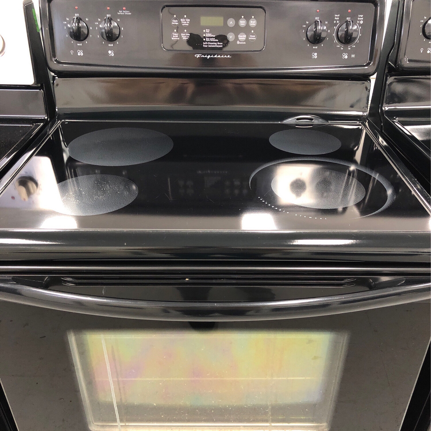 Frigidaire Freestanding Glass-Top Range
