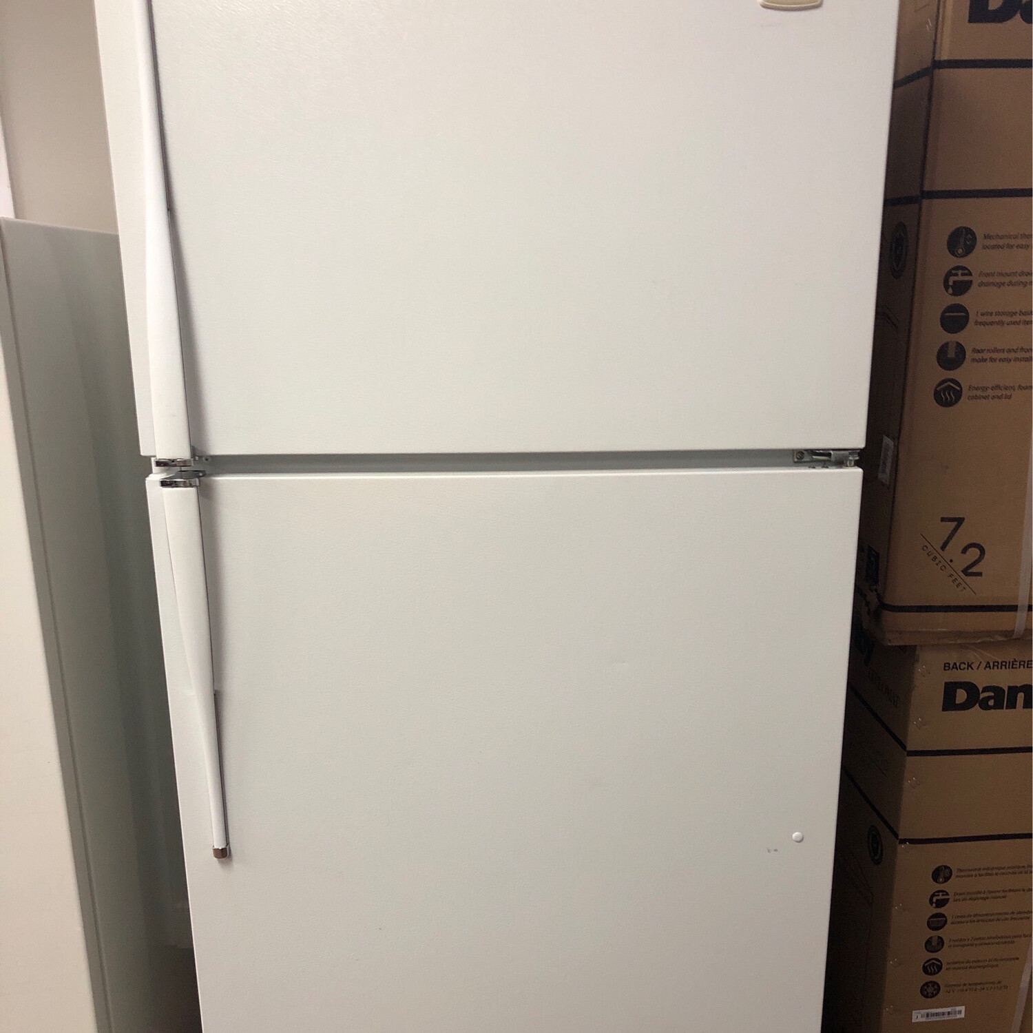 Concept 31" Top-Mount Refrigerator GRTW1800TR-1