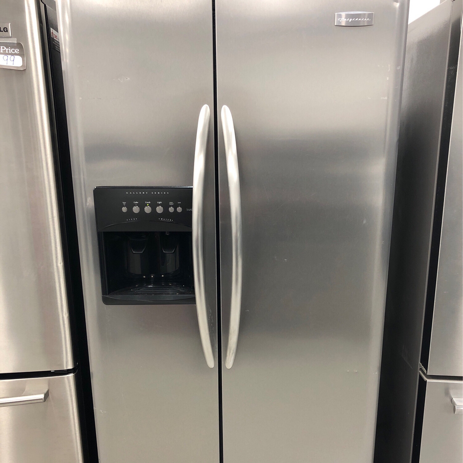 Frigidaire 33" Side by Side 22.6 Cu.Ft Refrigerator GLHS37EHSB5