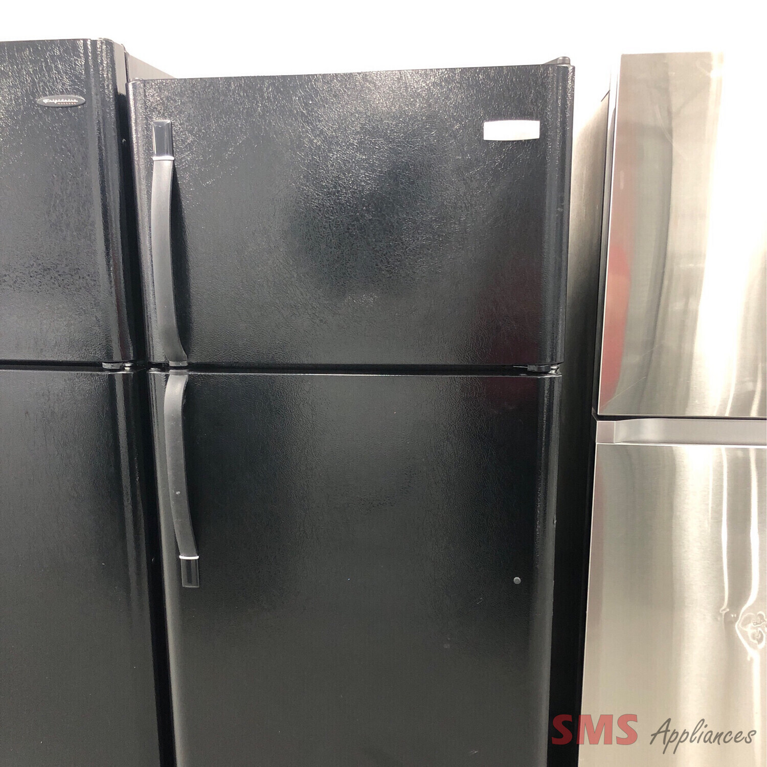 Frigidaire 30'' 18.2 Cu.Ft Top-Mount Refrigerator FRT18B5JB2