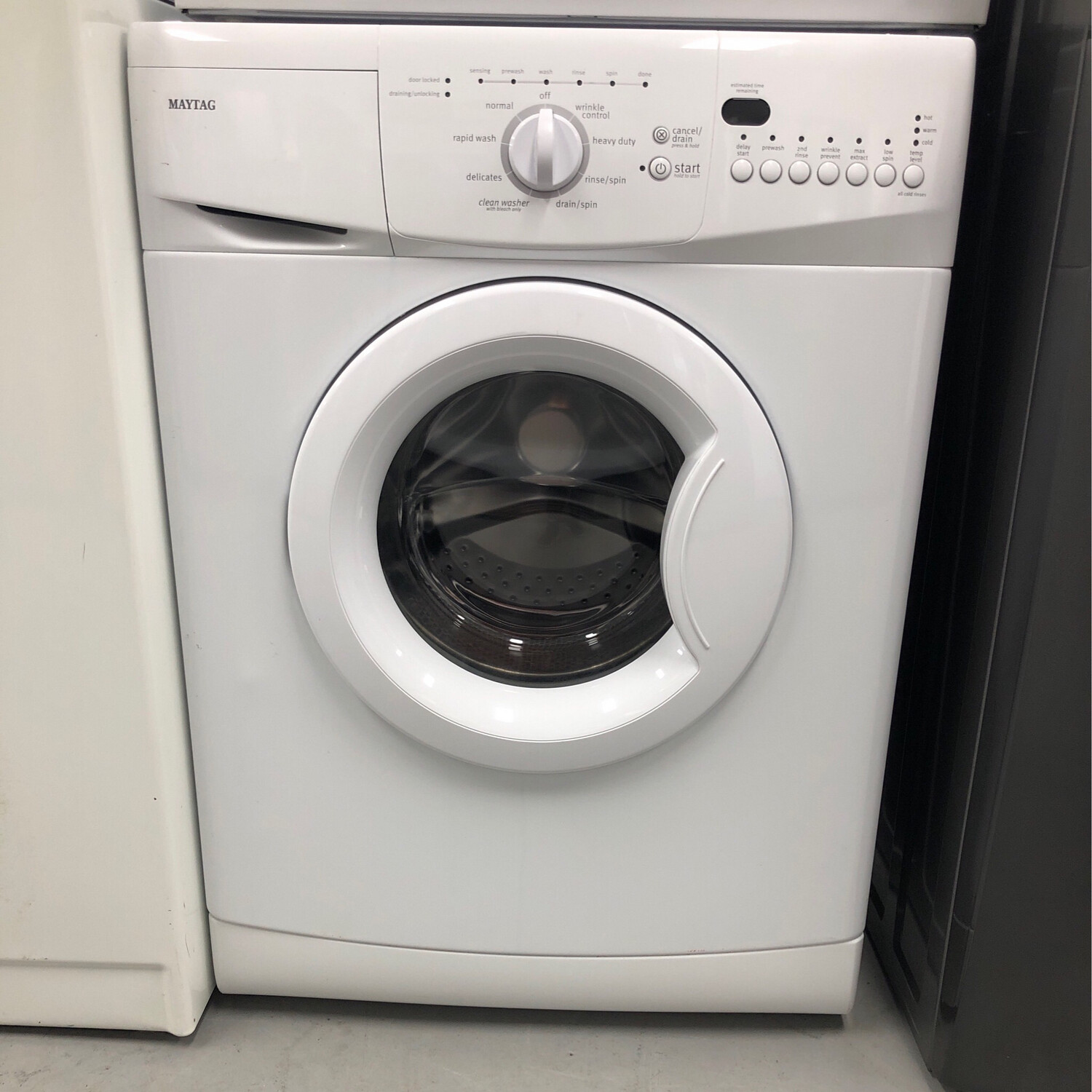 Maytag 24" Front-Load Electric 2.3 Cu.Ft Washer MHWC7500YW