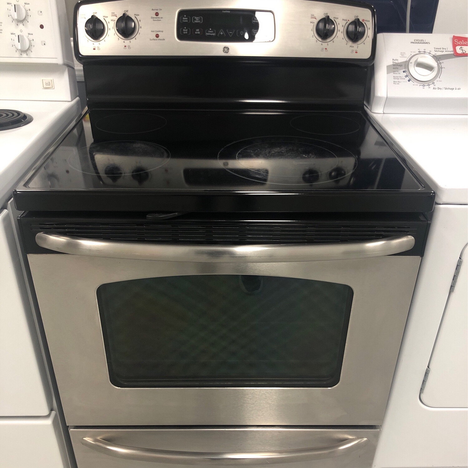 GE Freestanding Glass-Top Range