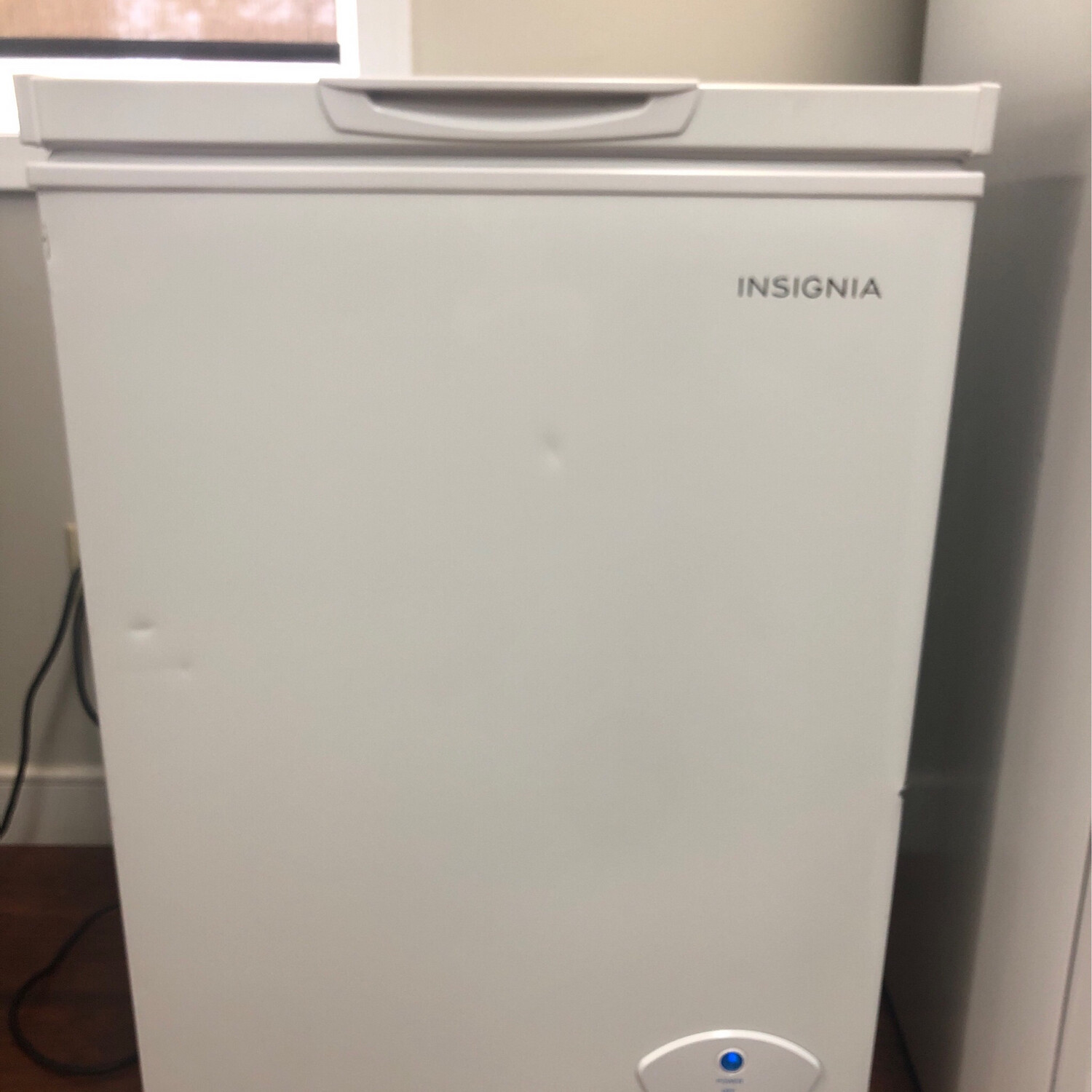 Insignia 3.5 Cu.Ft Chest Freezer