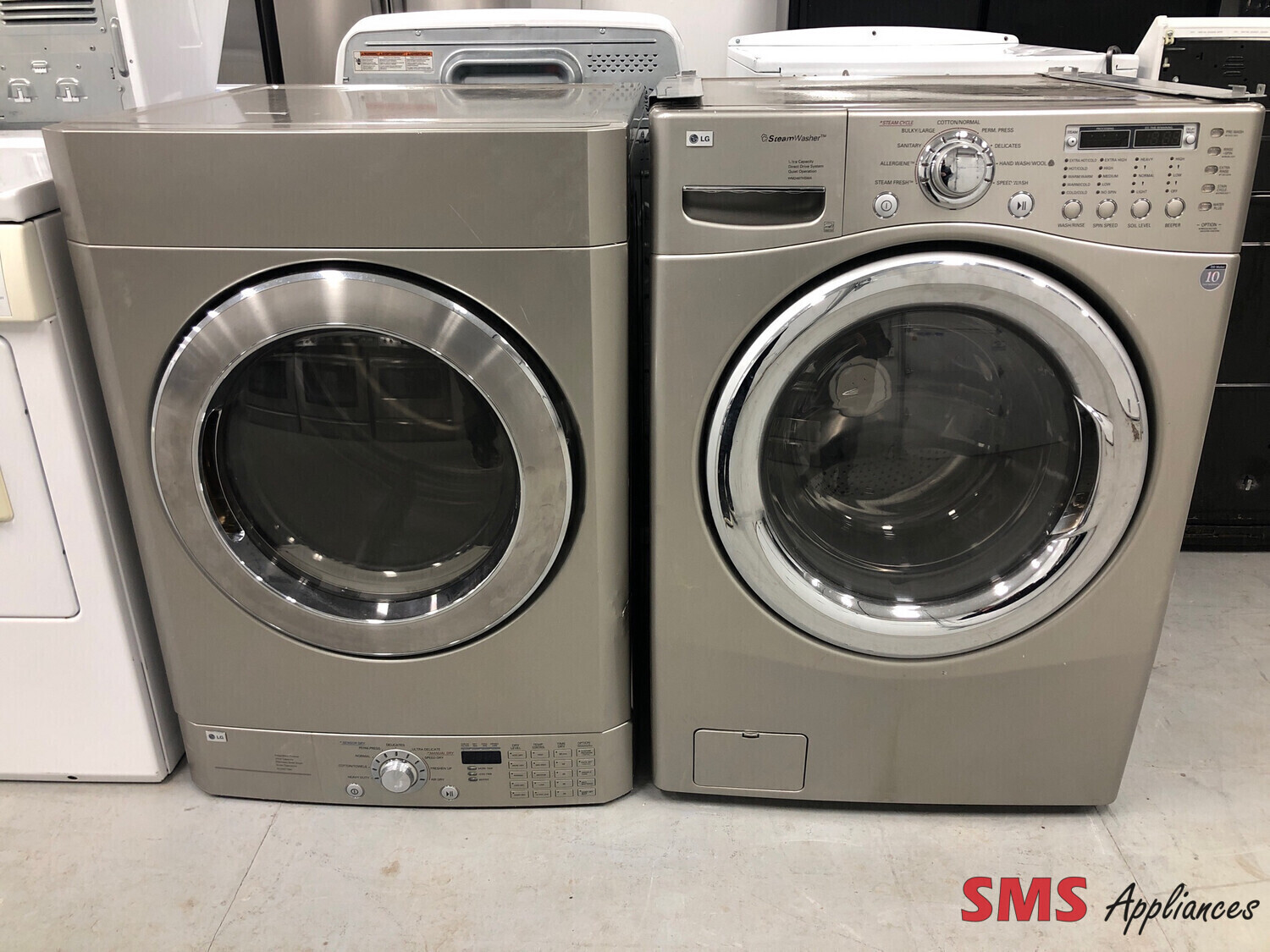 LG Front-Load Washer & Dryer Set WM2487HSMA/DLE9577SM