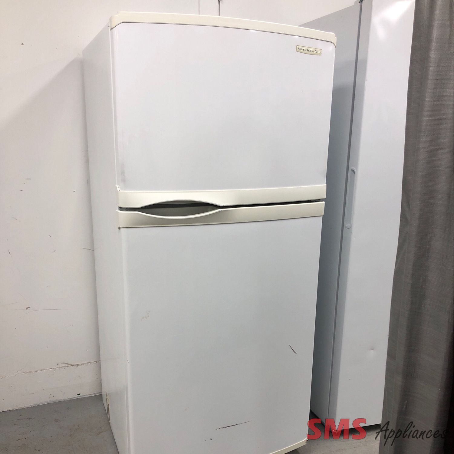 Kitchen Aid 30'' Top-Mount Refrigerator  KTRC19KKWH02