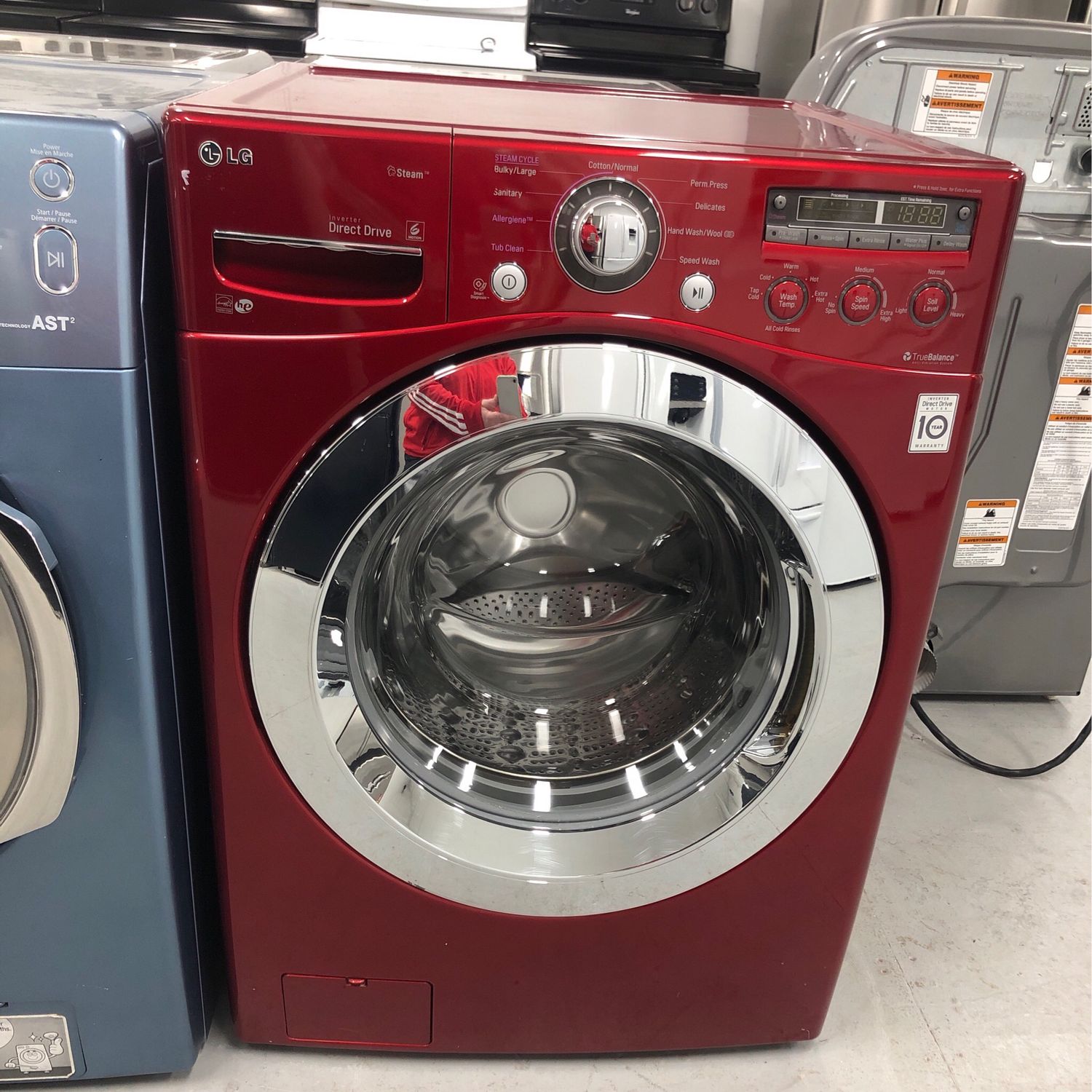 LG 4.0 Cu.Ft Front-Load Washer  WM3250HRA