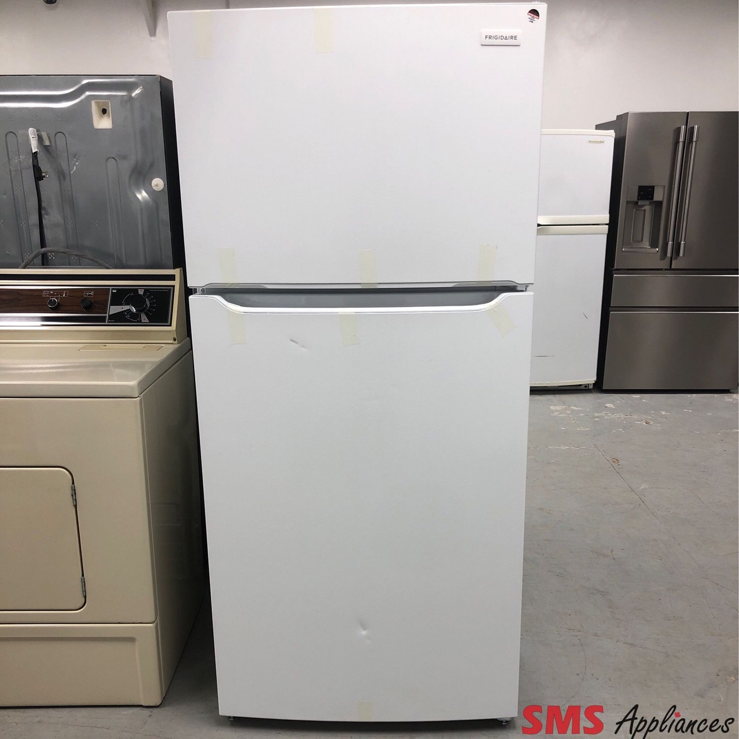 Open Box-Scratch and Dent Frigidaire Top-Mount 18.3 Cu.Ft Refrigerator FFTR1814WWB