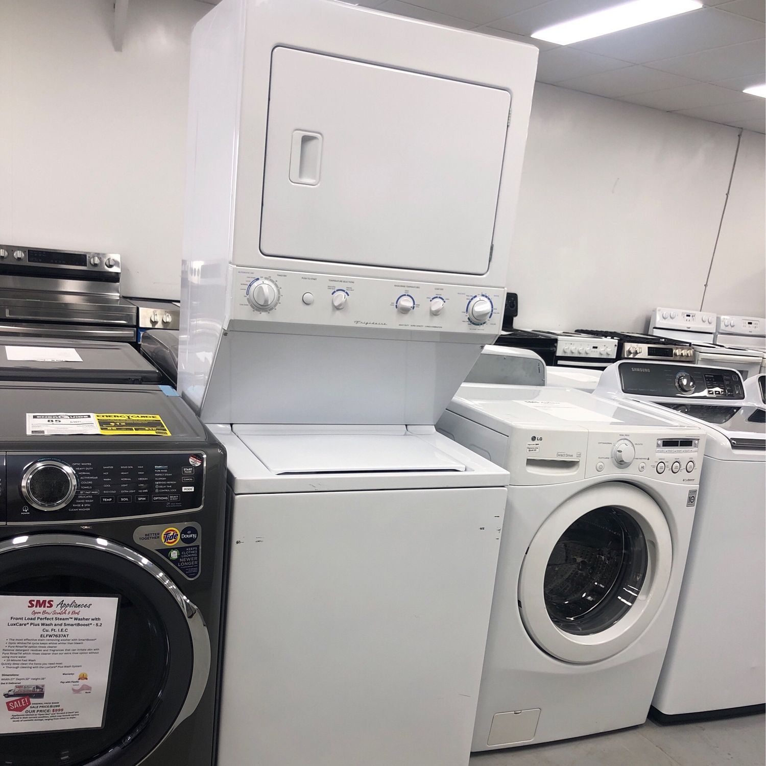 Frigidaire Laundry Centre  FEZ831CAS3