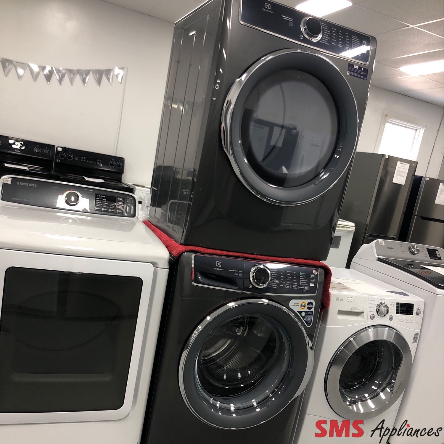 Open Box-Scratch and Dent Electrolux Front Load Washer and Dryer Set ELFW7537AT2/EFMC627UTT