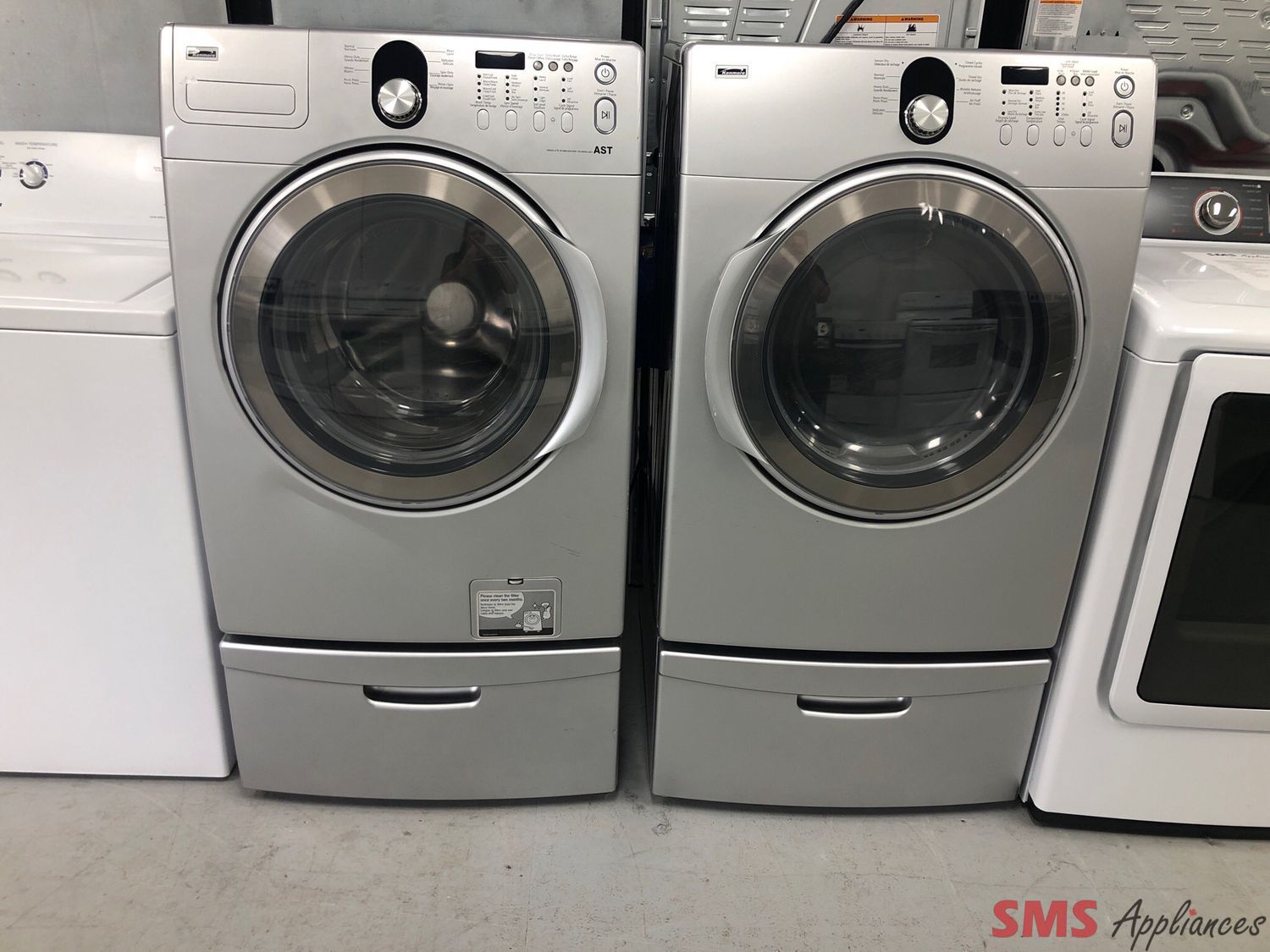 Kenmore Front-Load Washer & Dryer Set With Pedestal 592-491070/592-891070