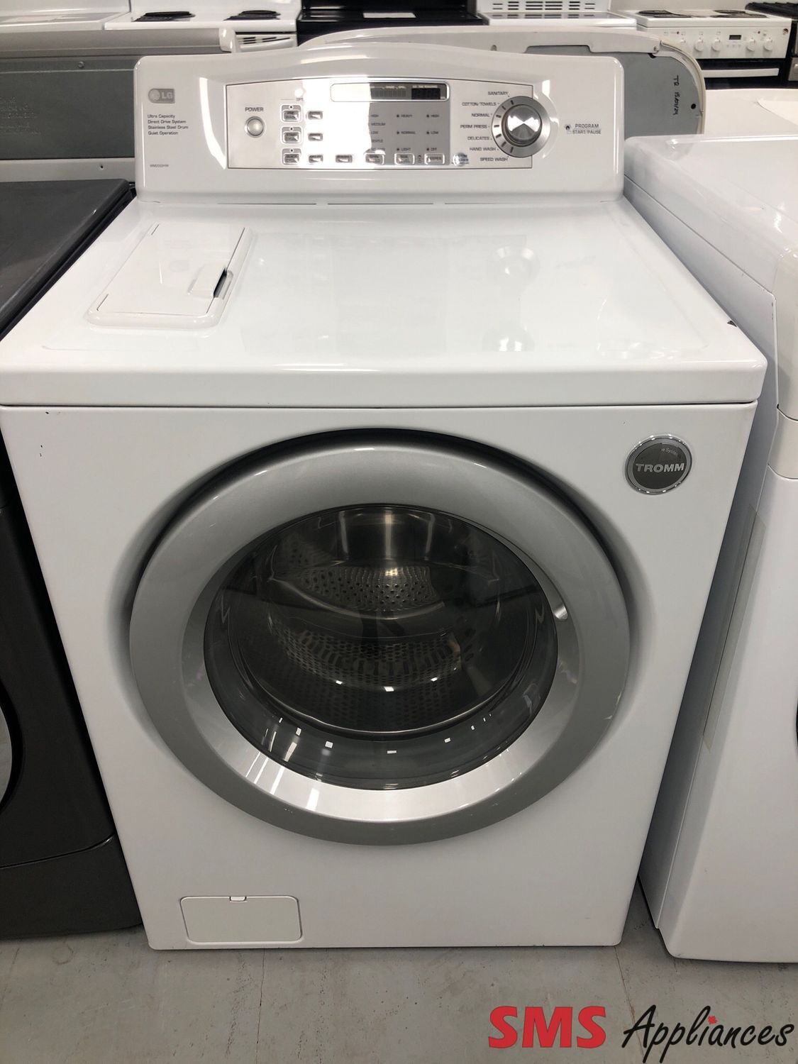LG 3.7 Cu.Ft Front-Load Washer WM2032HW