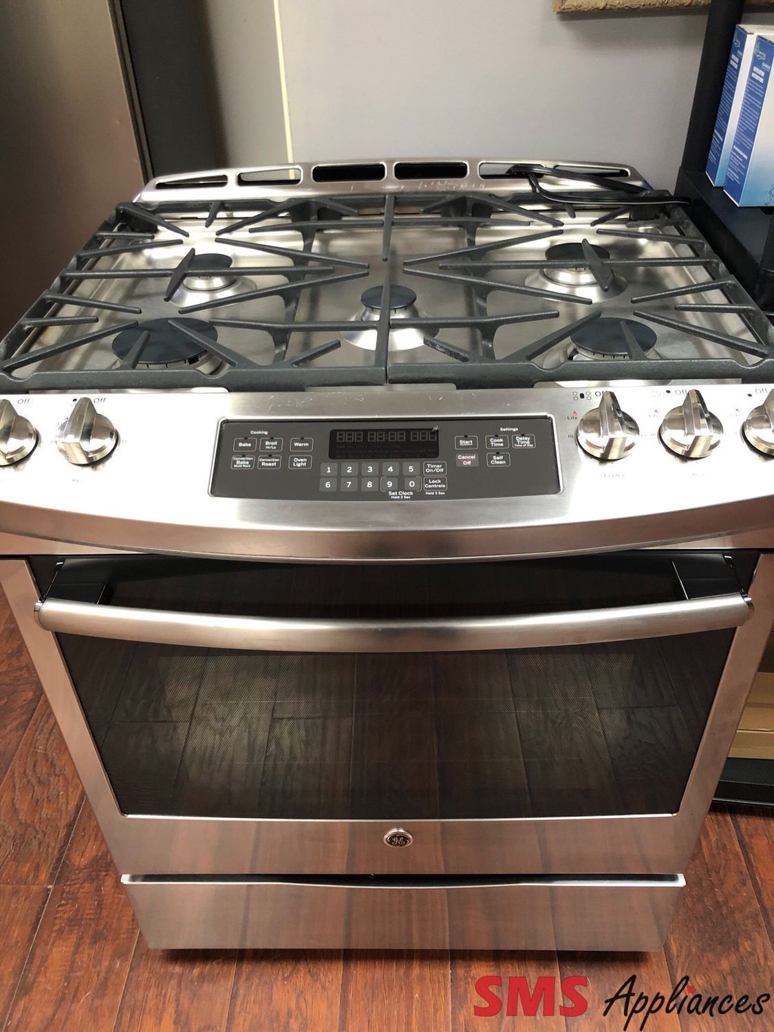 GE 30''  Slide-in Gas Range  JCGS750SEF5SS