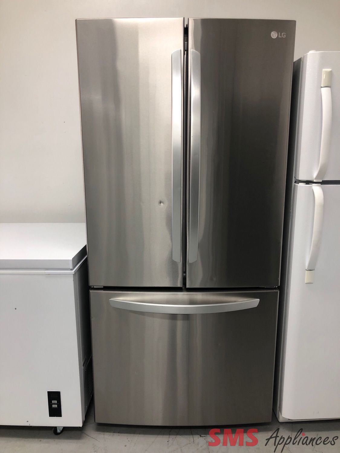 LG  33'' French Door Refrigerator  LRFCS2503S