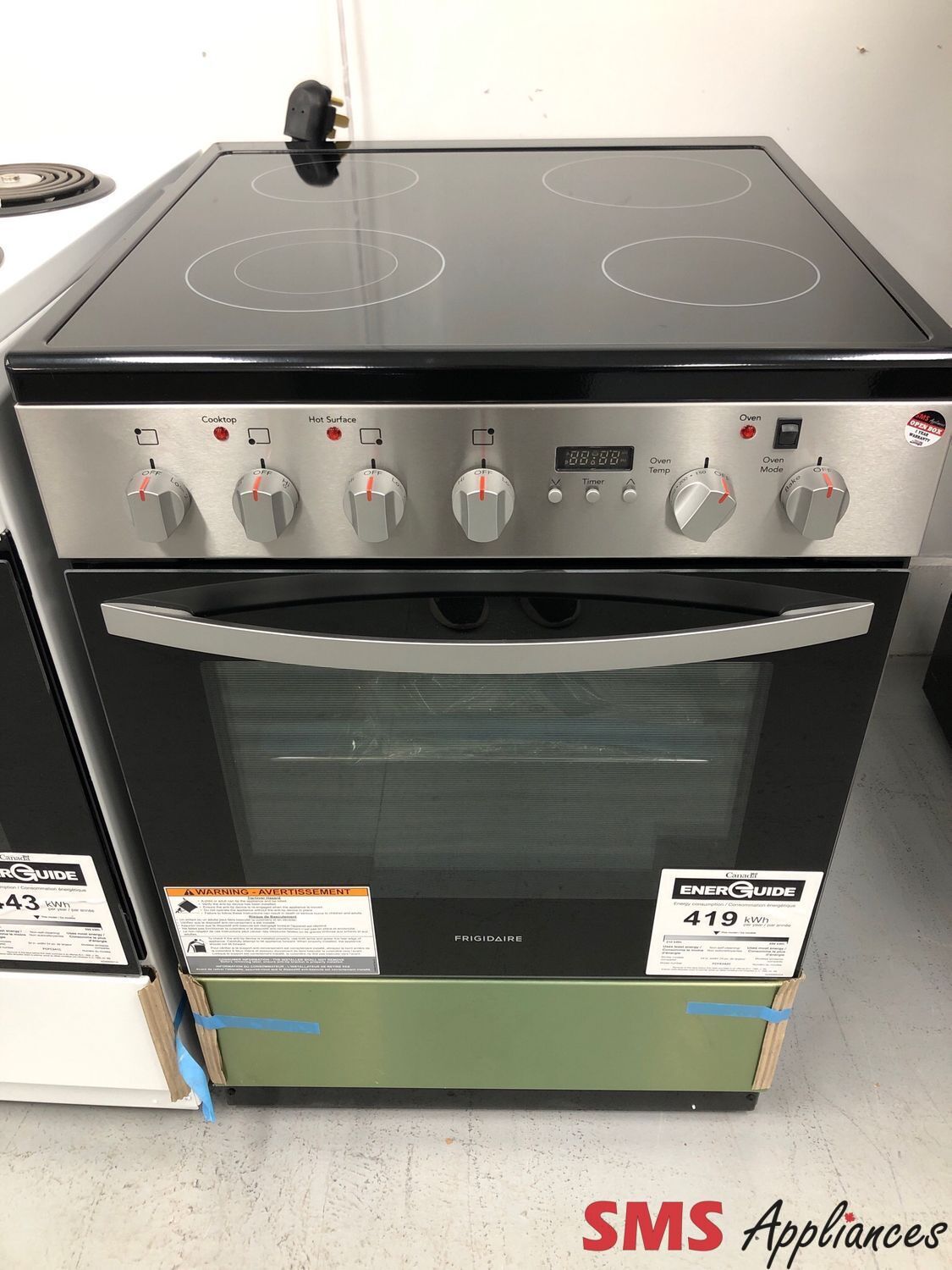 Open Box-Scratch and Dent Frigidaire 24” Electric Range FCFE242CAS