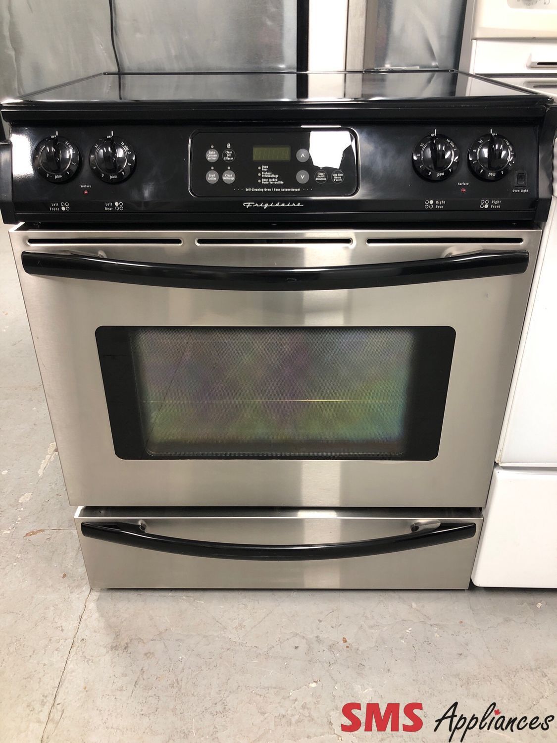 Frigidaire 30'' Slide- In Range CFES372BC1