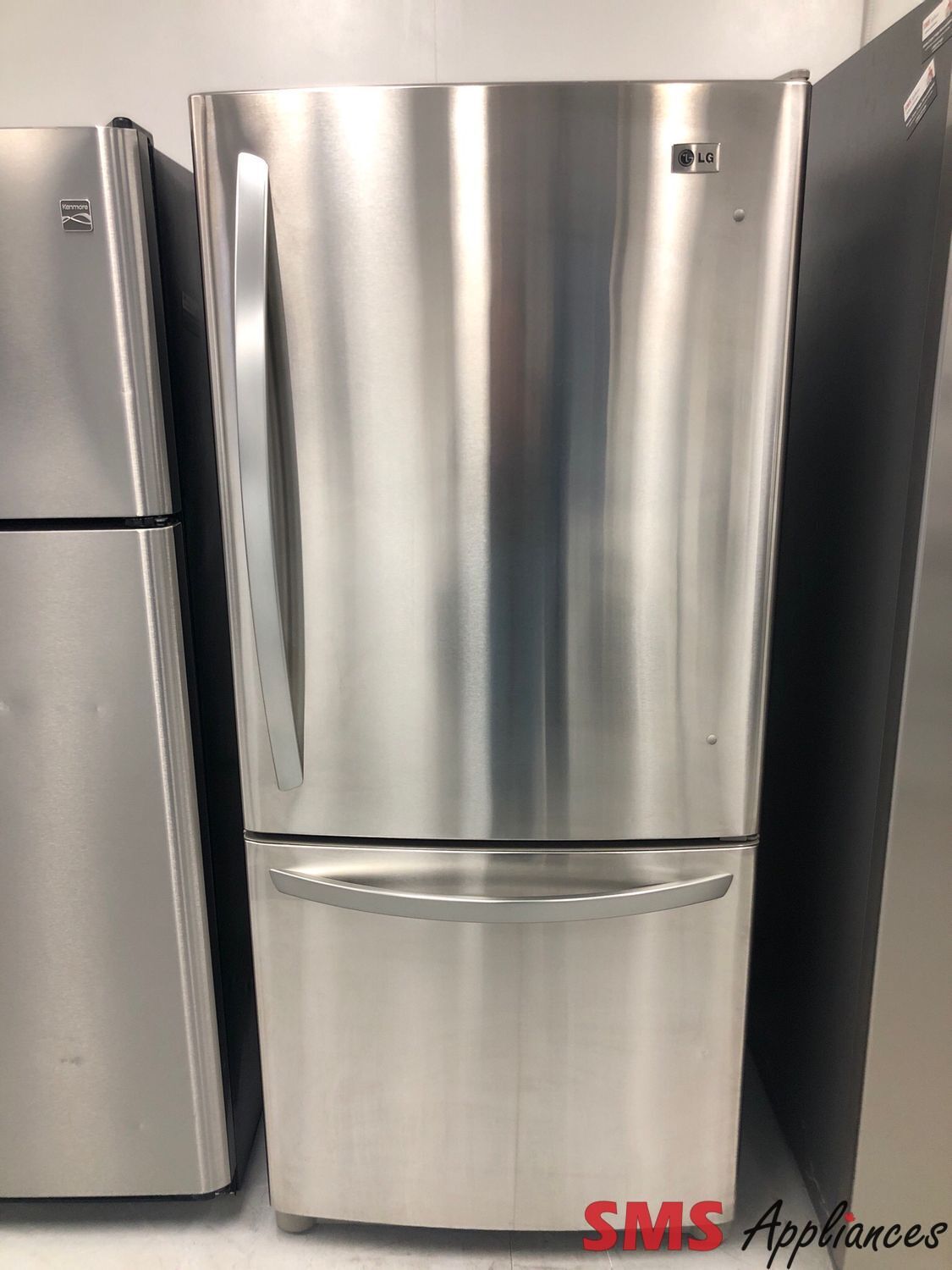 LG 30'' Bottom Freezer Refrigerator LDN20718ST