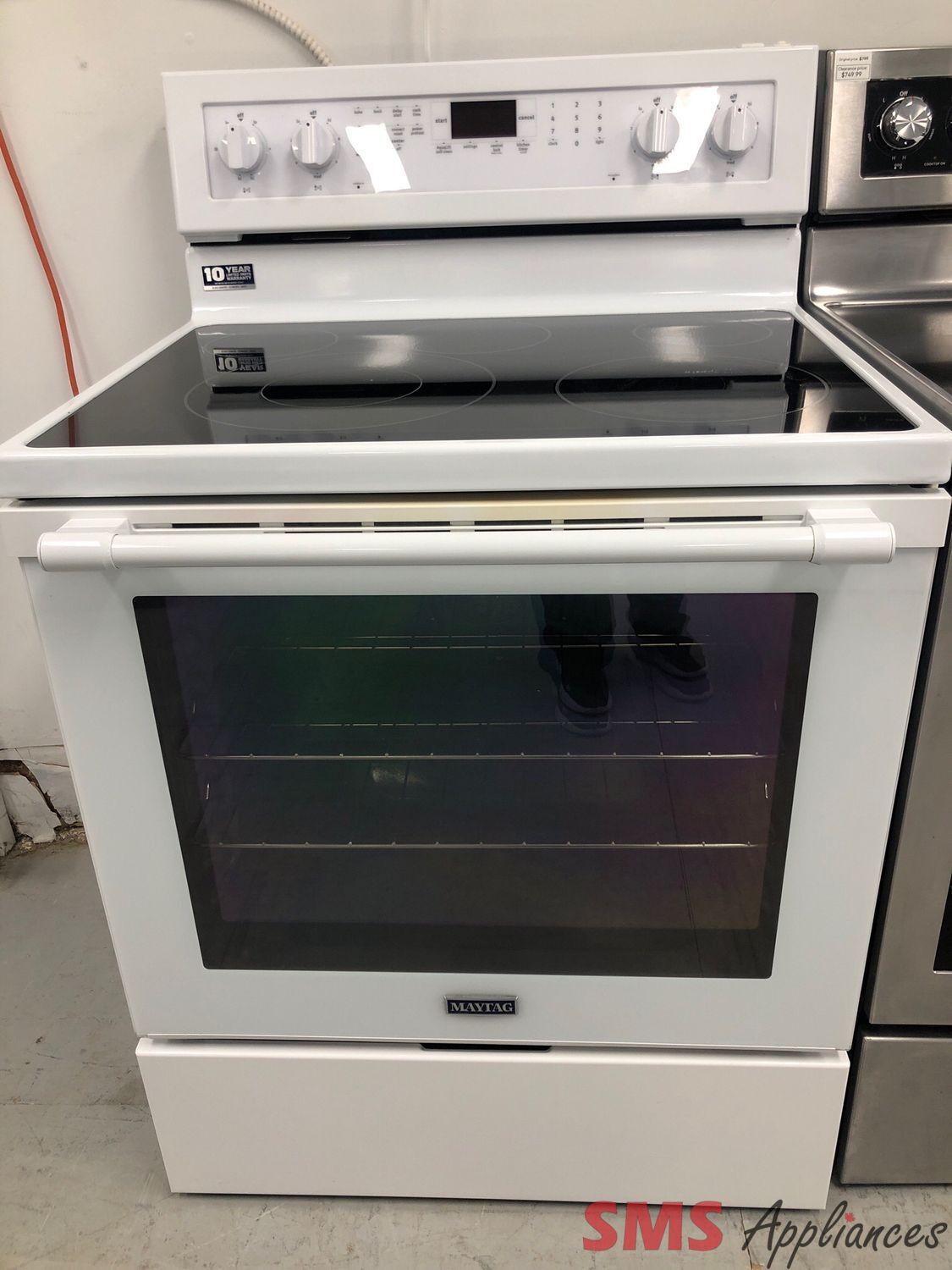 Maytag 30” Glass-Top Range  YMER8800FW0