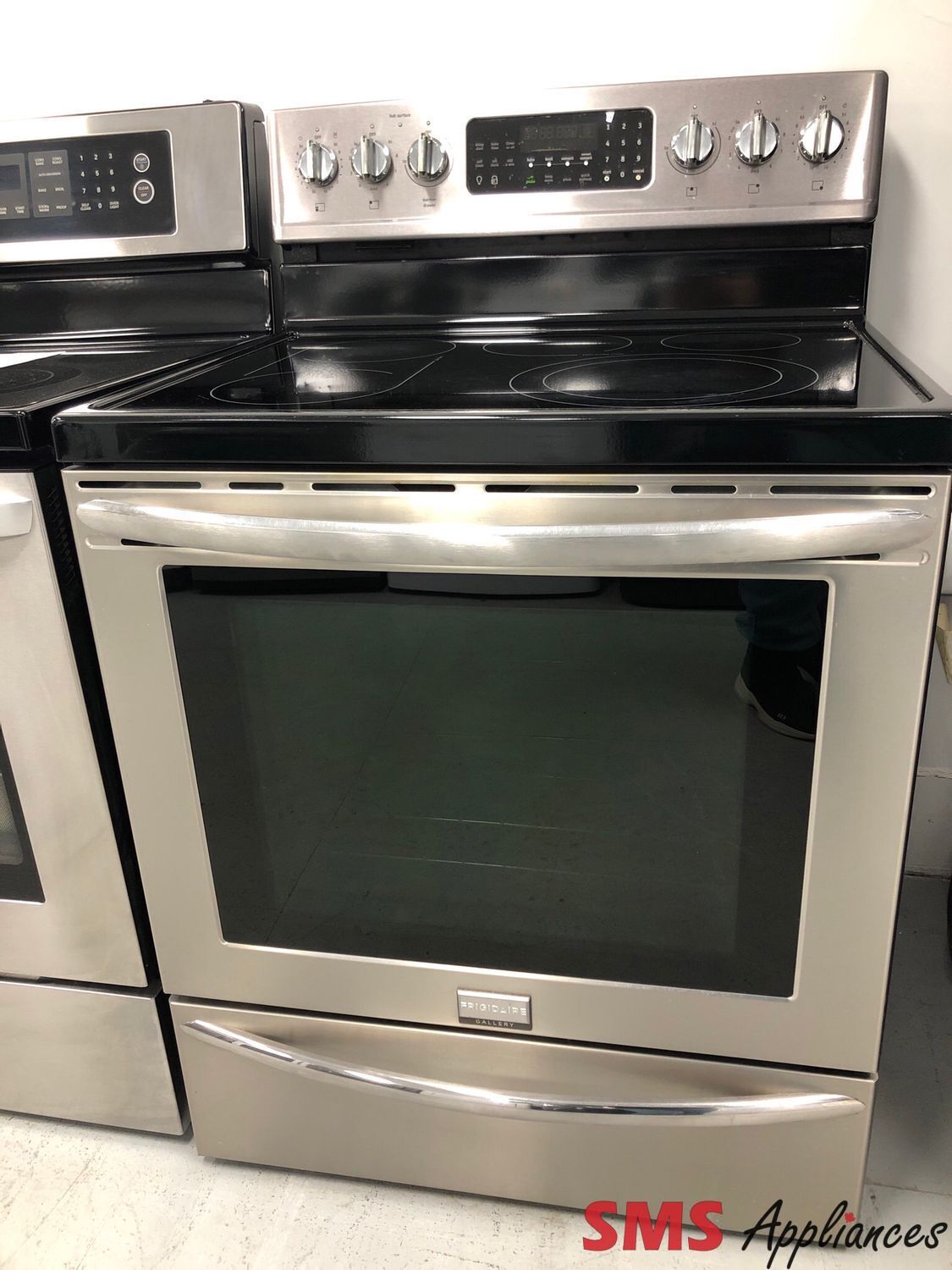 Frigidaire Gallery 30” Glass-Top Range CGEF3059RFA
