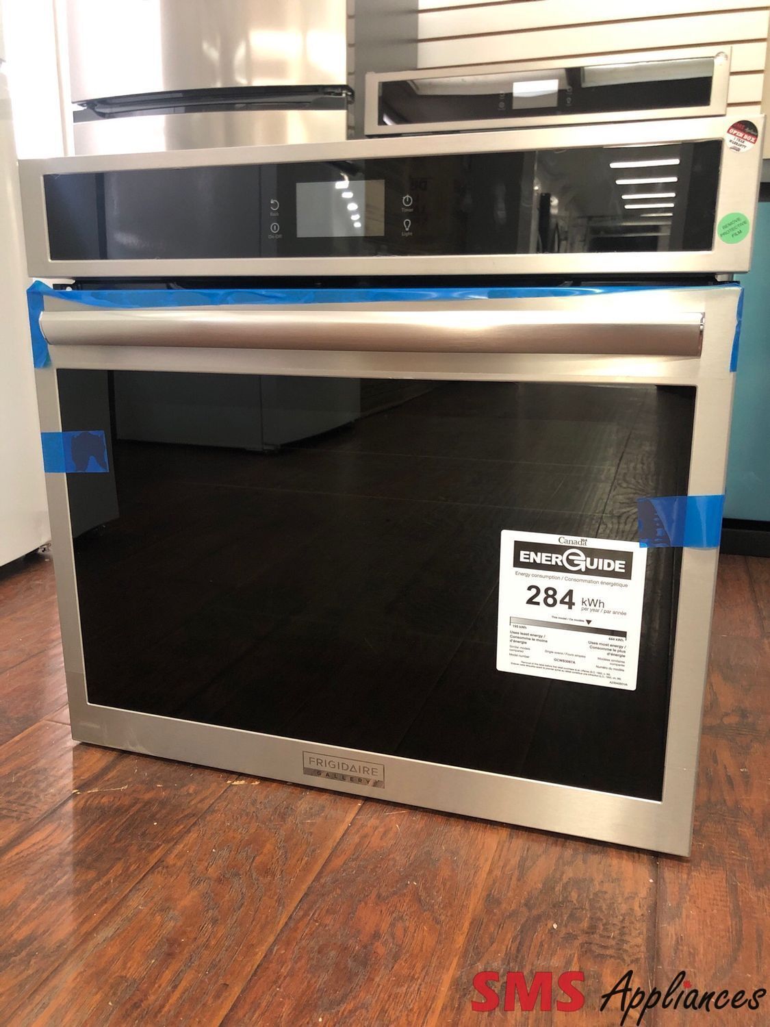 Open Box-Scratch and Dent Frigidaire Gallery 30” Single Electric Wall Oven GCWS3067AF