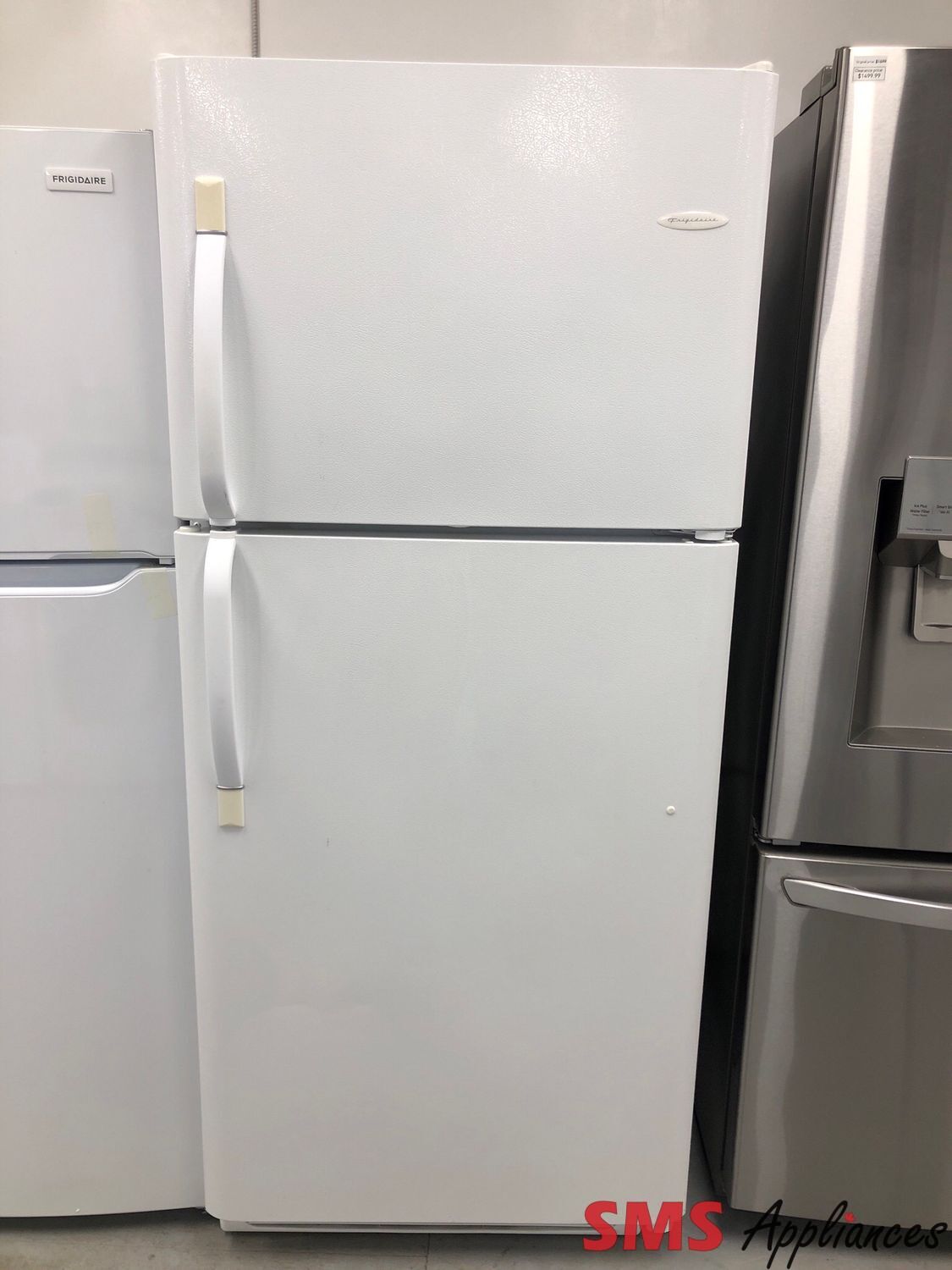 Frigidaire 30'' Top-Freezer Refrigerator FRT21P5AW4