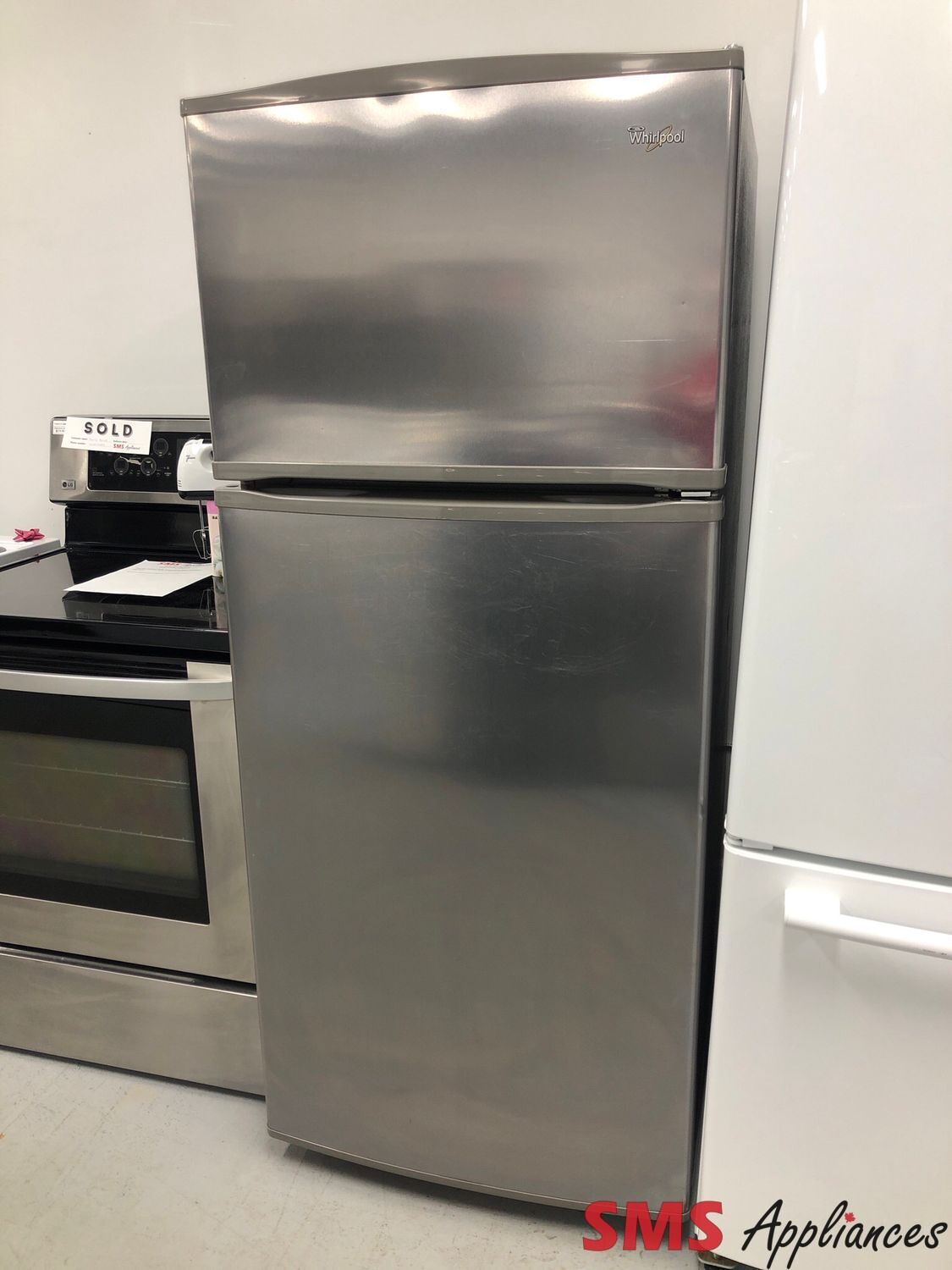 Whirlpool 28'' Top-Freezer Refrigerator WRT316SFDM00