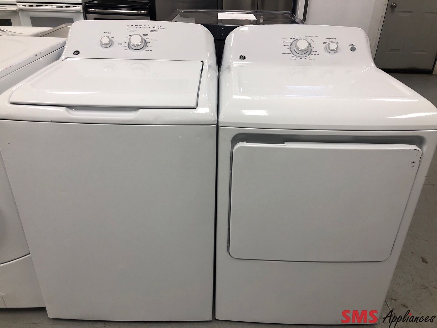 GE Top-Load Washer & Dryer Set GTW302BMP0WW /GTD32EBMP0WW