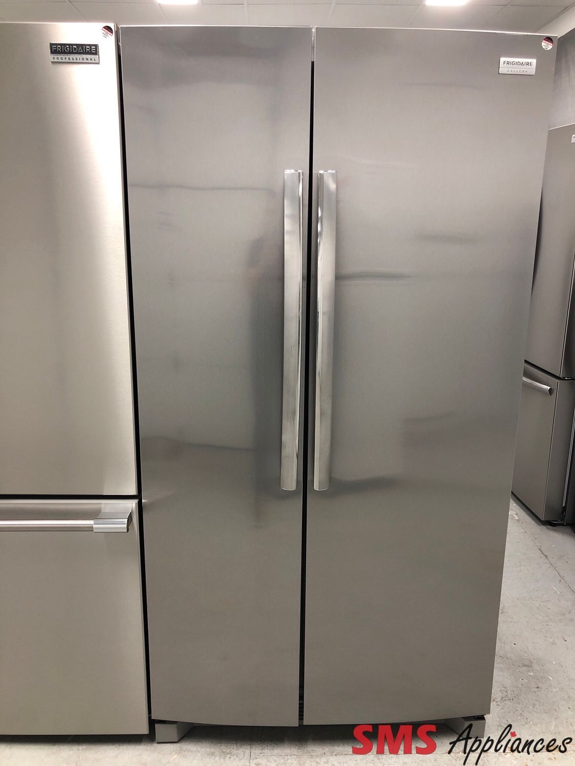 Open Box-Scratch and Dent Frigidaire Gallery 36” Side By Side Refrigerator GRSN2620AF