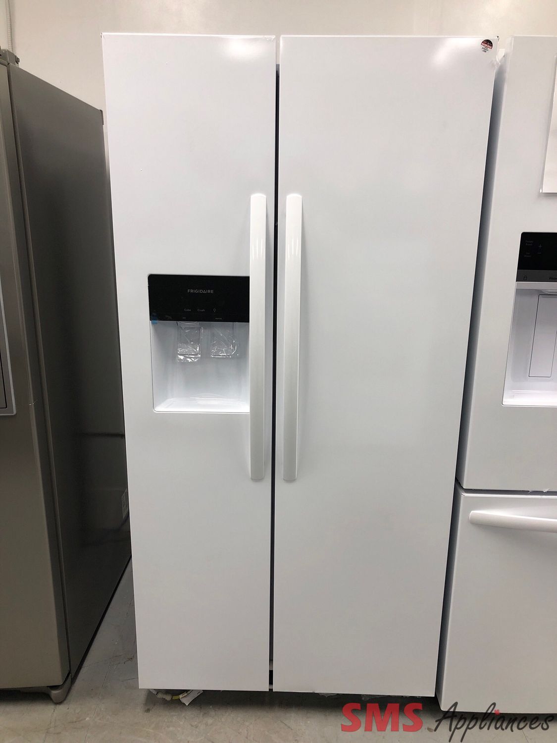 Open Box -Scratch and Dent Frigidaire 33” Side By Side Refrigerator FRSS2323AW