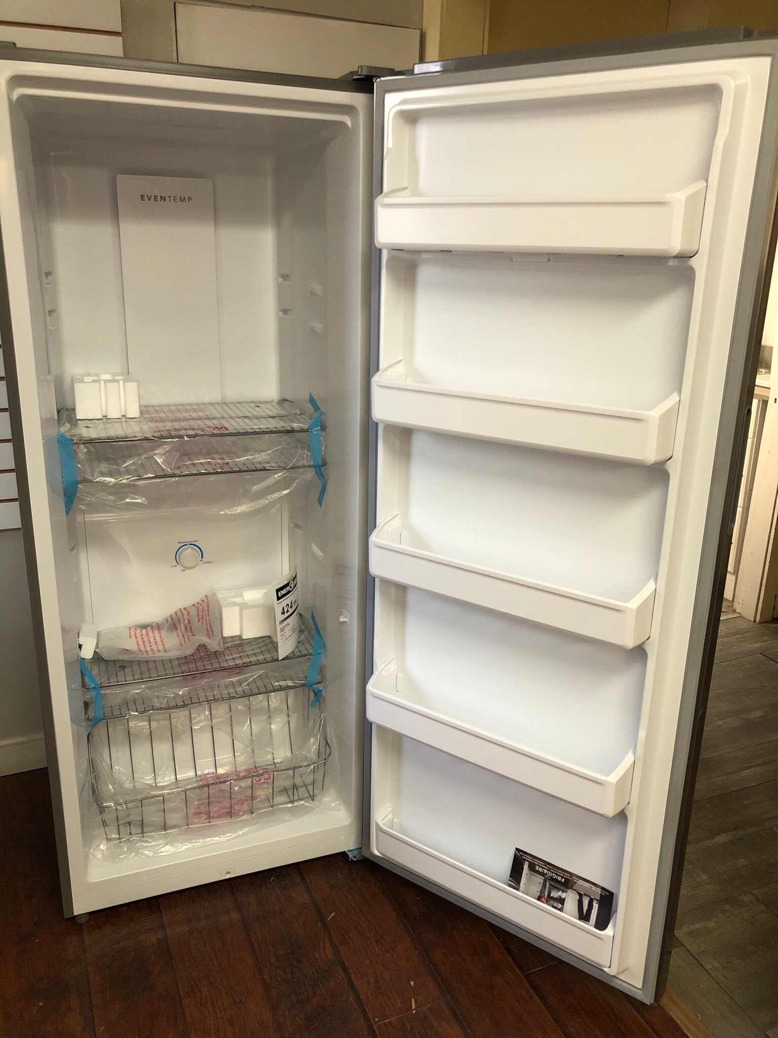 Open Box-Scratch and Dent Frigidaire 13.0 Cu.Ft Upright Freezer FFFU13F2VV