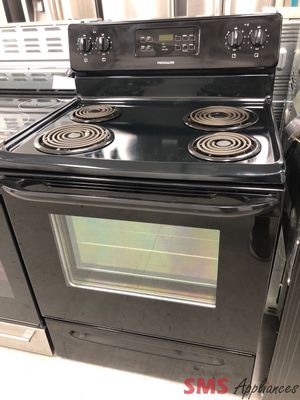 Frigidaire 30” Coil-Top Range  CFEF3016LBD Frigidaire 30” Coil-Top Range  CFEF3016LBD