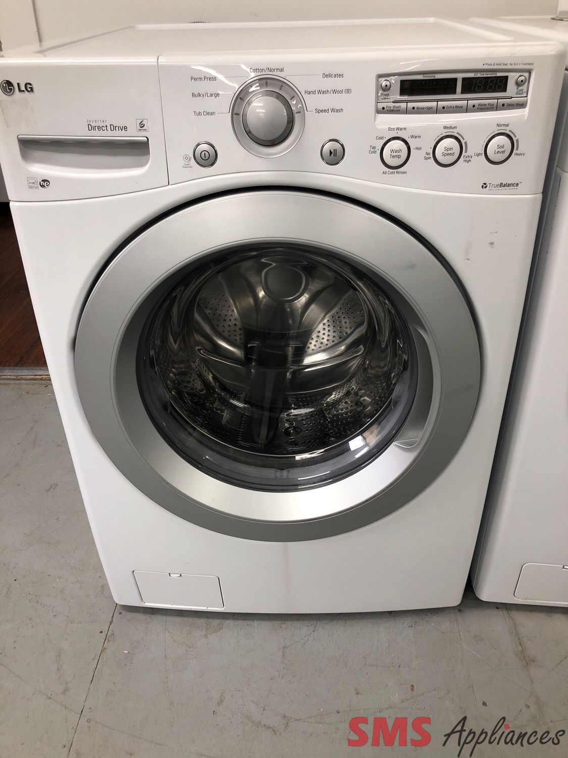 LG 4.6 Cu.Ft  Front-Load Washer  WM3050CW