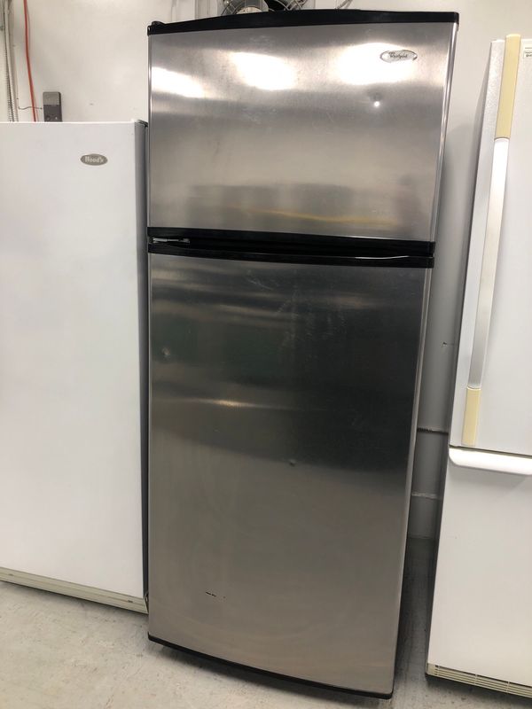 Whirlpool 28” Top-Freezer Refrigerator W8RXCGFXS01 Whirlpool 28” Top-Freezer Refrigerator W8RXCGFXS01